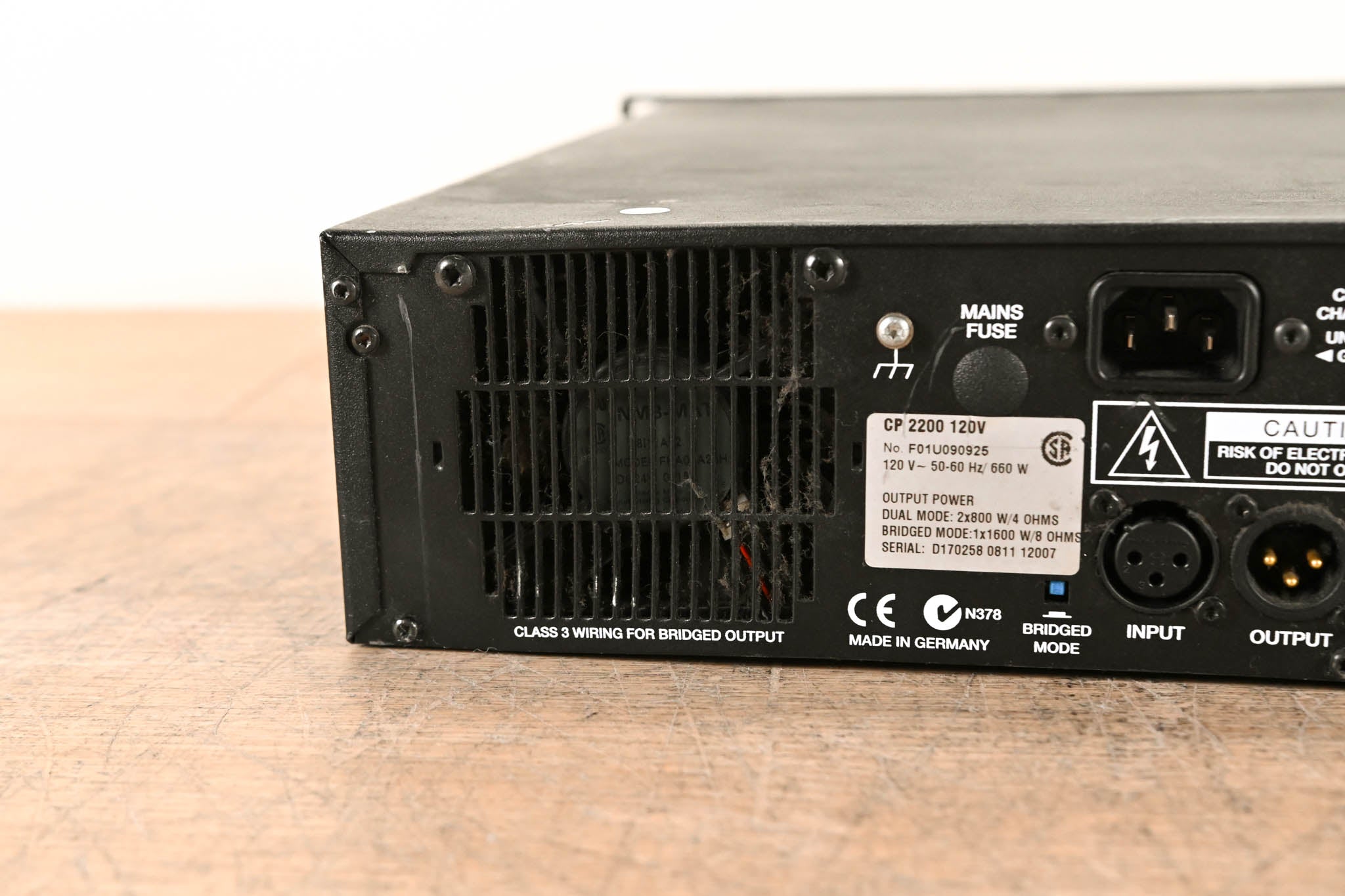 Electro-Voice (EV) CP2200 2-Channel Power Amplifier