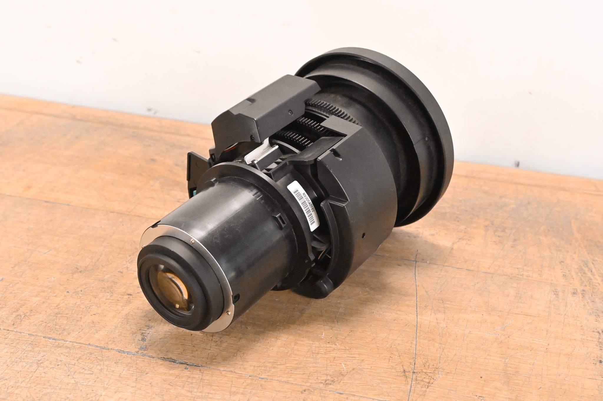 Epson ELPLU03 Wide Short Throw Zoom Lens #1