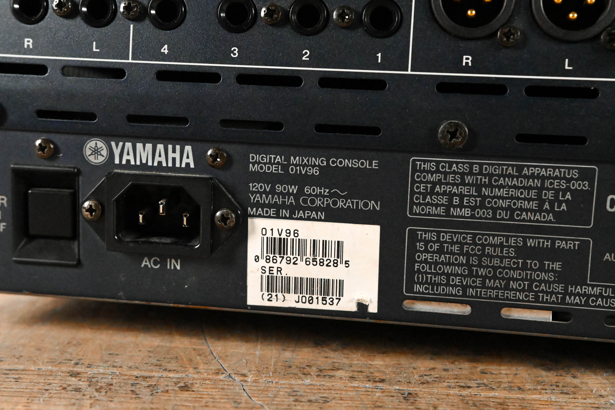 Yamaha 01V96 24-Bit/96k Digital Recording Mixer