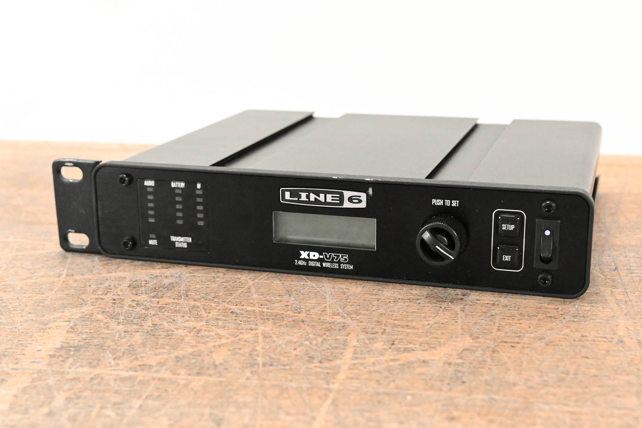 Line 6 XD-V75 2.4GHz Digital Wireless Handheld Microphone System