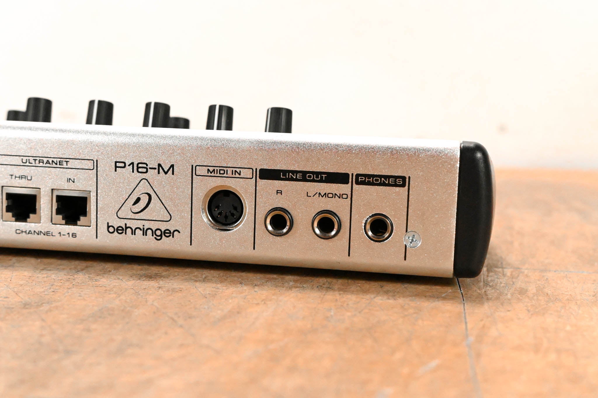 Behringer Powerplay P16-M 16-Channel Digital Personal Mixer