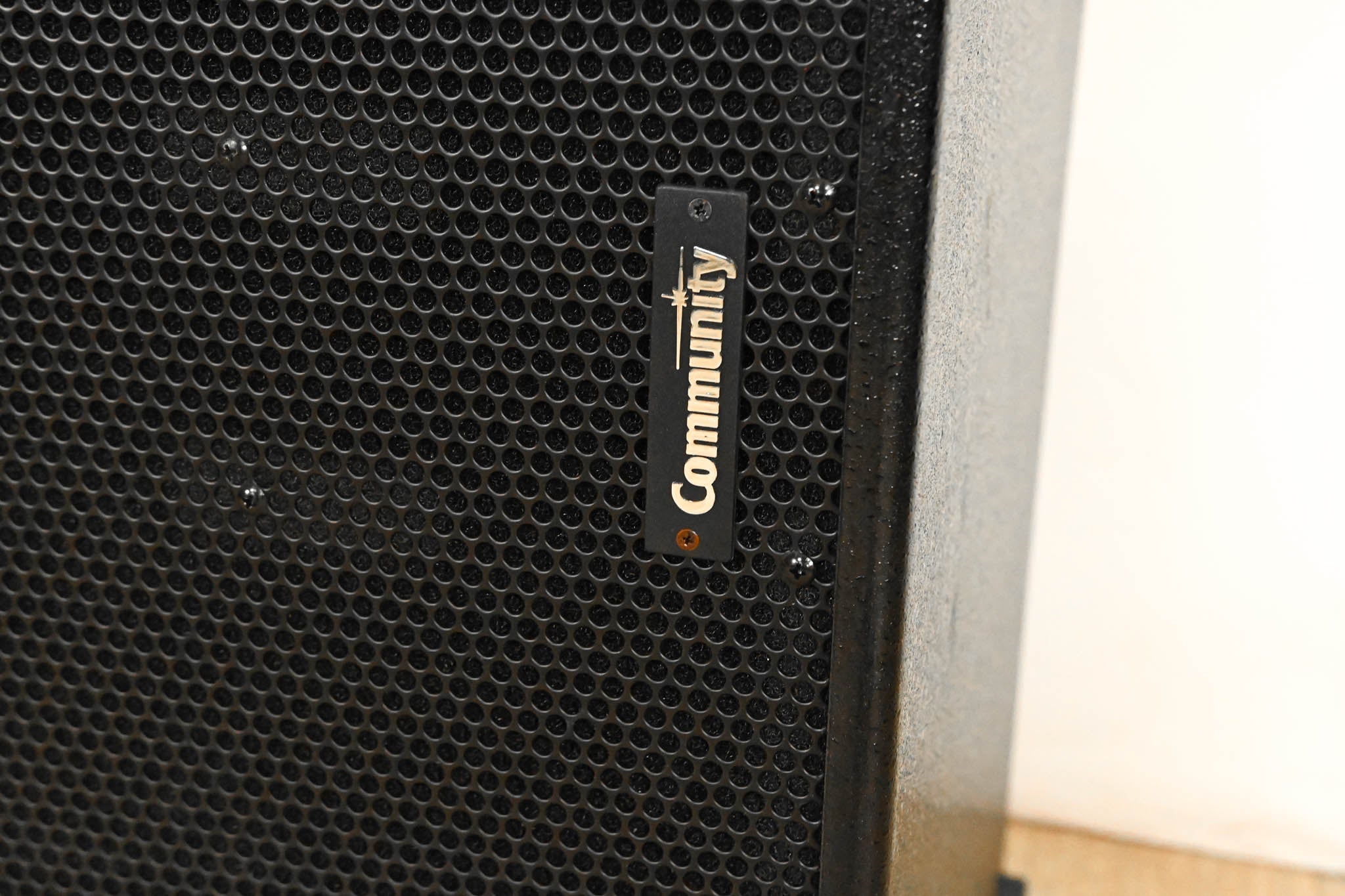 Community V2-215S Dual 15" Subwoofer System