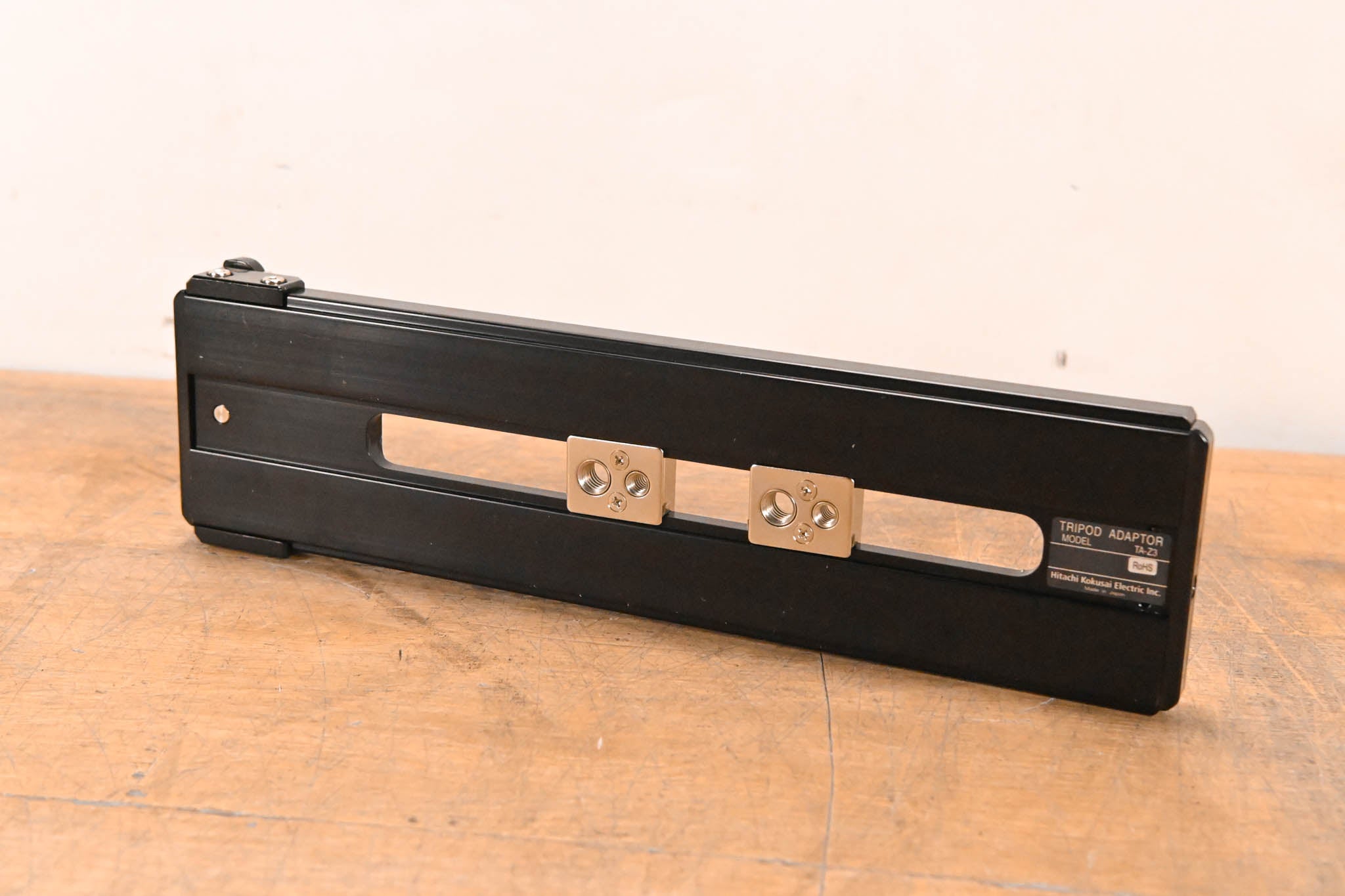 Hitachi TA-Z3 Tripod Quick Release Adapter