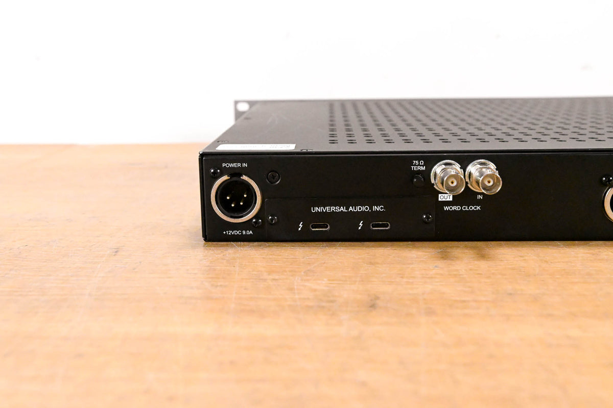 Universal Audio Apollo x16 Thunderbolt 3 Interface (NO POWER SUPPLY)