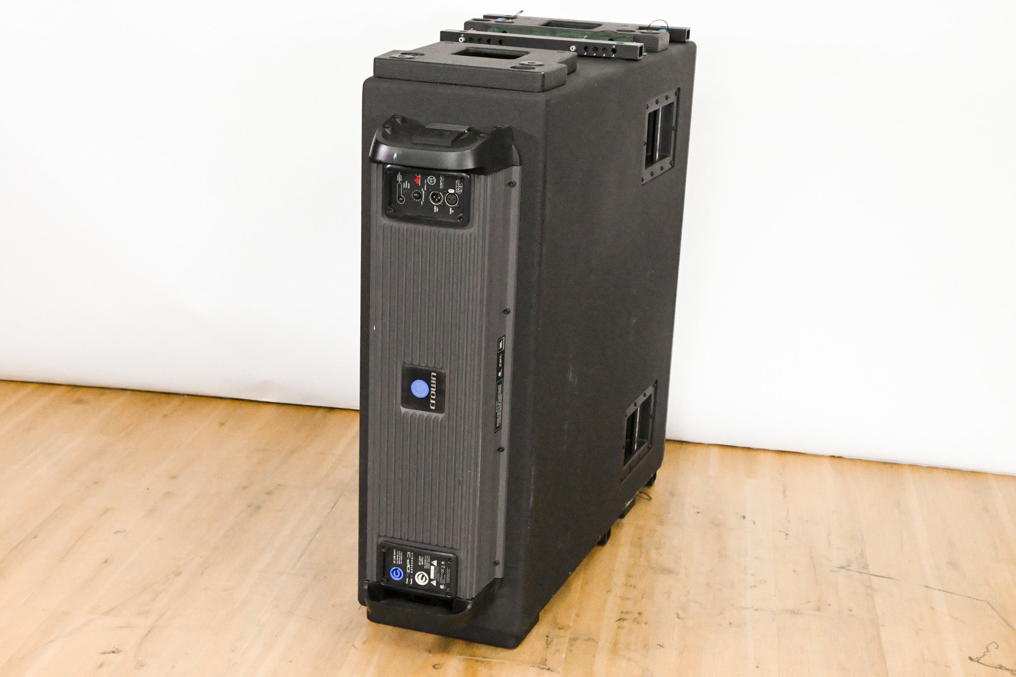 JBL VT4882DP Powered Dual 15" VerTec Line Array Subwoofer