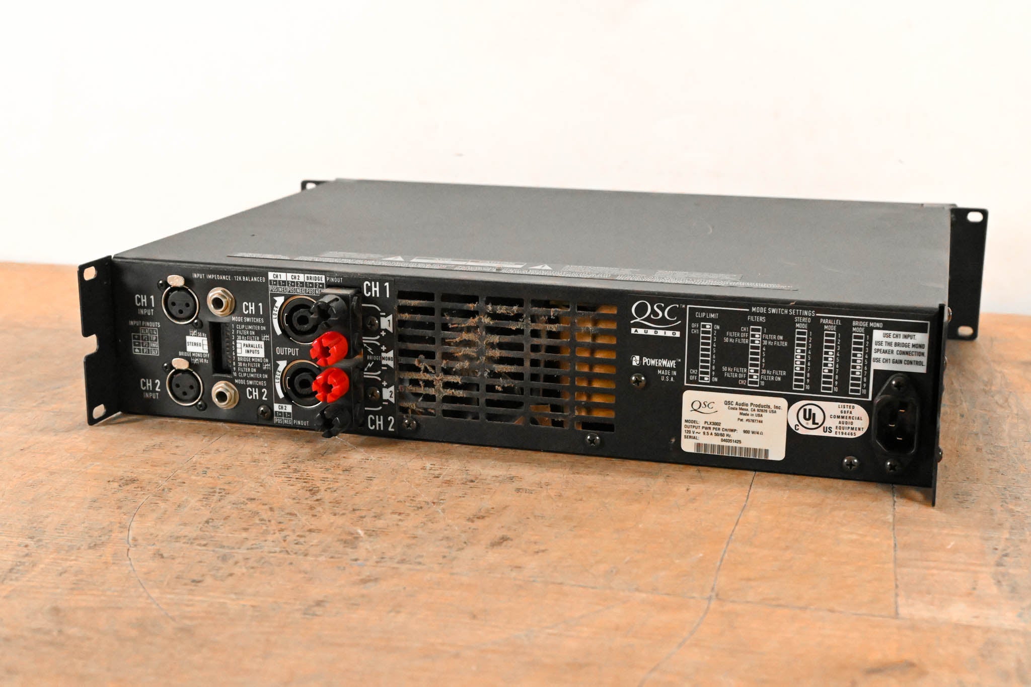 QSC PLX3002 2-Channel Power Amplifier