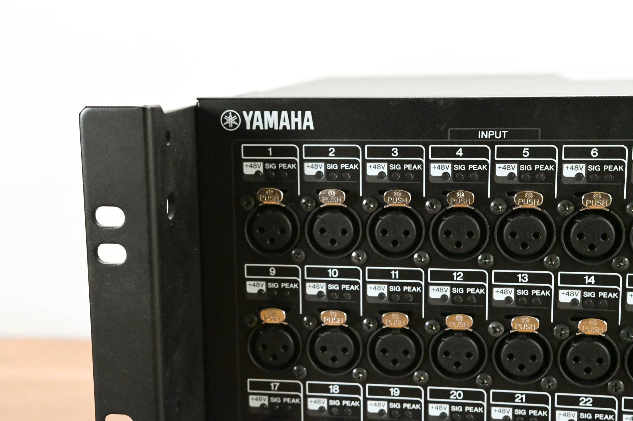 Yamaha Rio3224-D Rio Series 32x16 Remote Stage Box