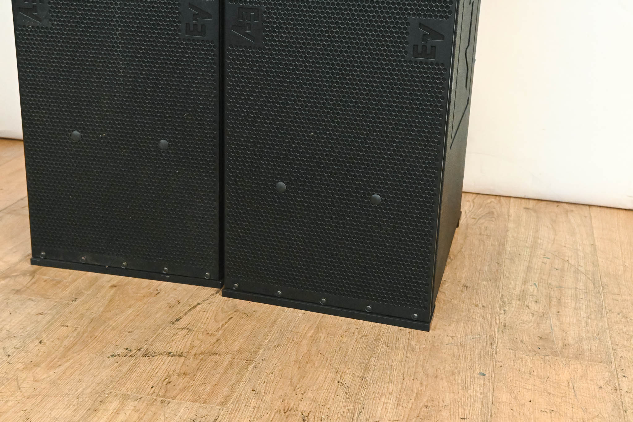 Electro-Voice (EV) XLC127DVX Three-Way Compact Line Array Element (PAIR)