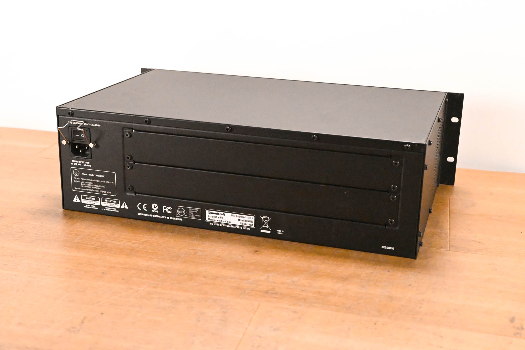 Soundcraft Mini Stagebox 32 Cat 5 32-Ch. Digital Stagebox with MADI Card