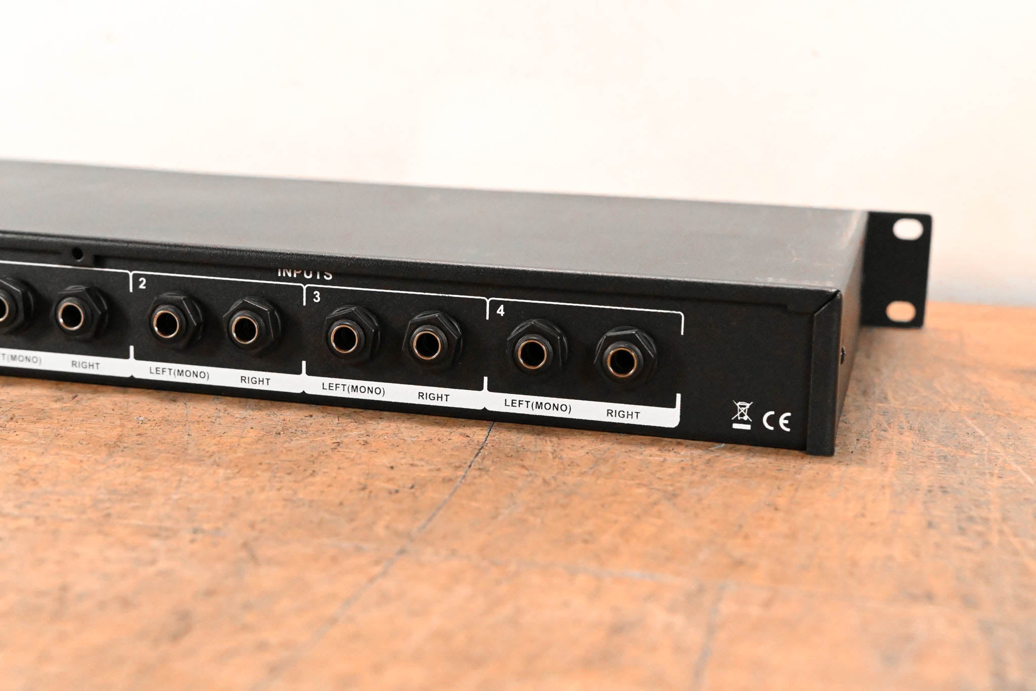 Elite Core HA4x4 4-Channel Headphone/Line Distribution Amplifier