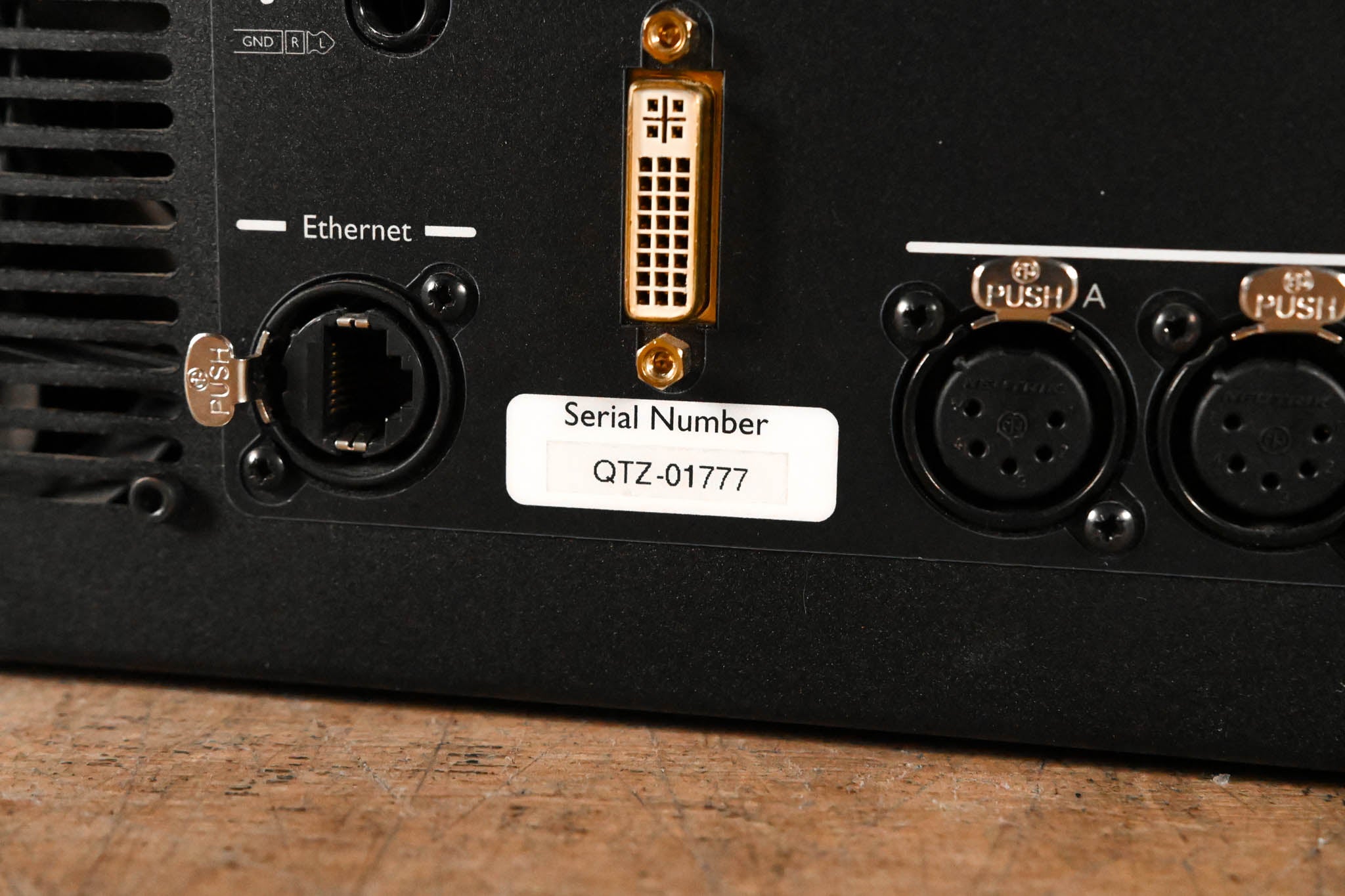 Avolites Quartz Lighting Control Console