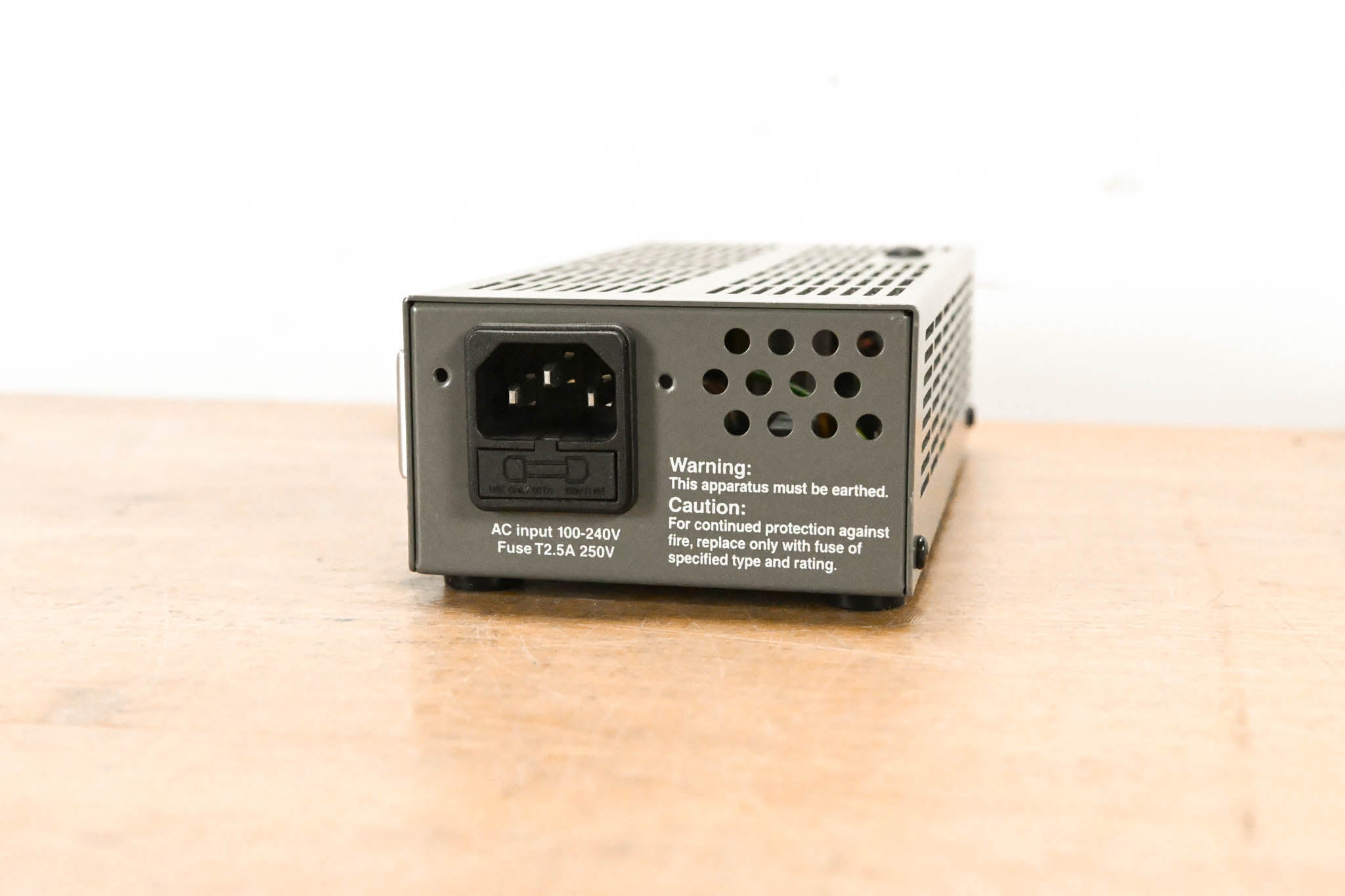 IDX System Technology IA-60a Single-Channel DC Power Supply