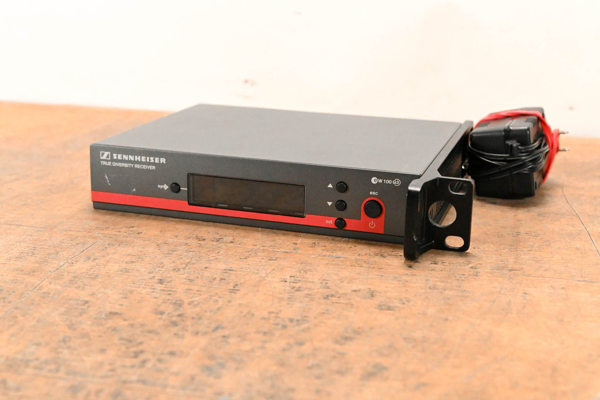Sennheiser EM 100 G3 Wireless Receiver - A Range: 516-558 MHz