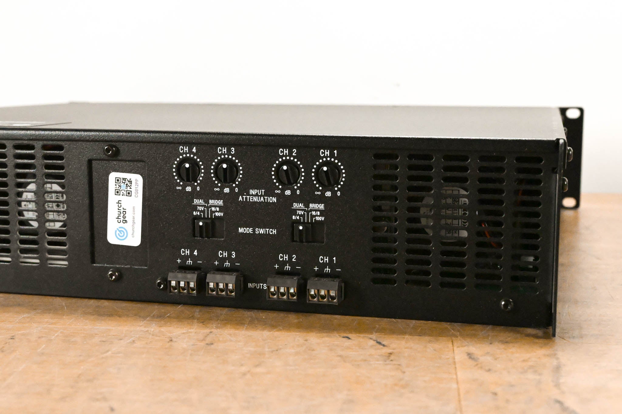 Crown CTs 4200 Four-Channel, 260W Power Amplifier
