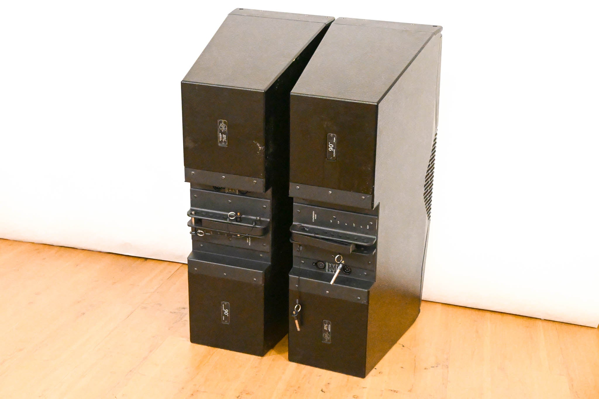 Clair Bros i212-i Dual 12" Install Line Array Speakers 90° (PAIR)