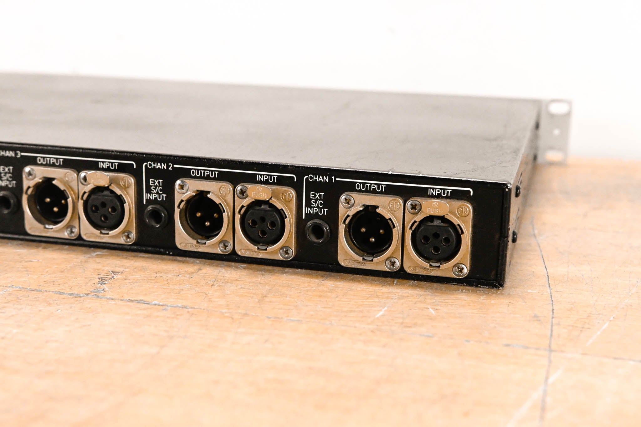 Klark Teknik DN514 4-Channel Auto Gate Dynamic Processor