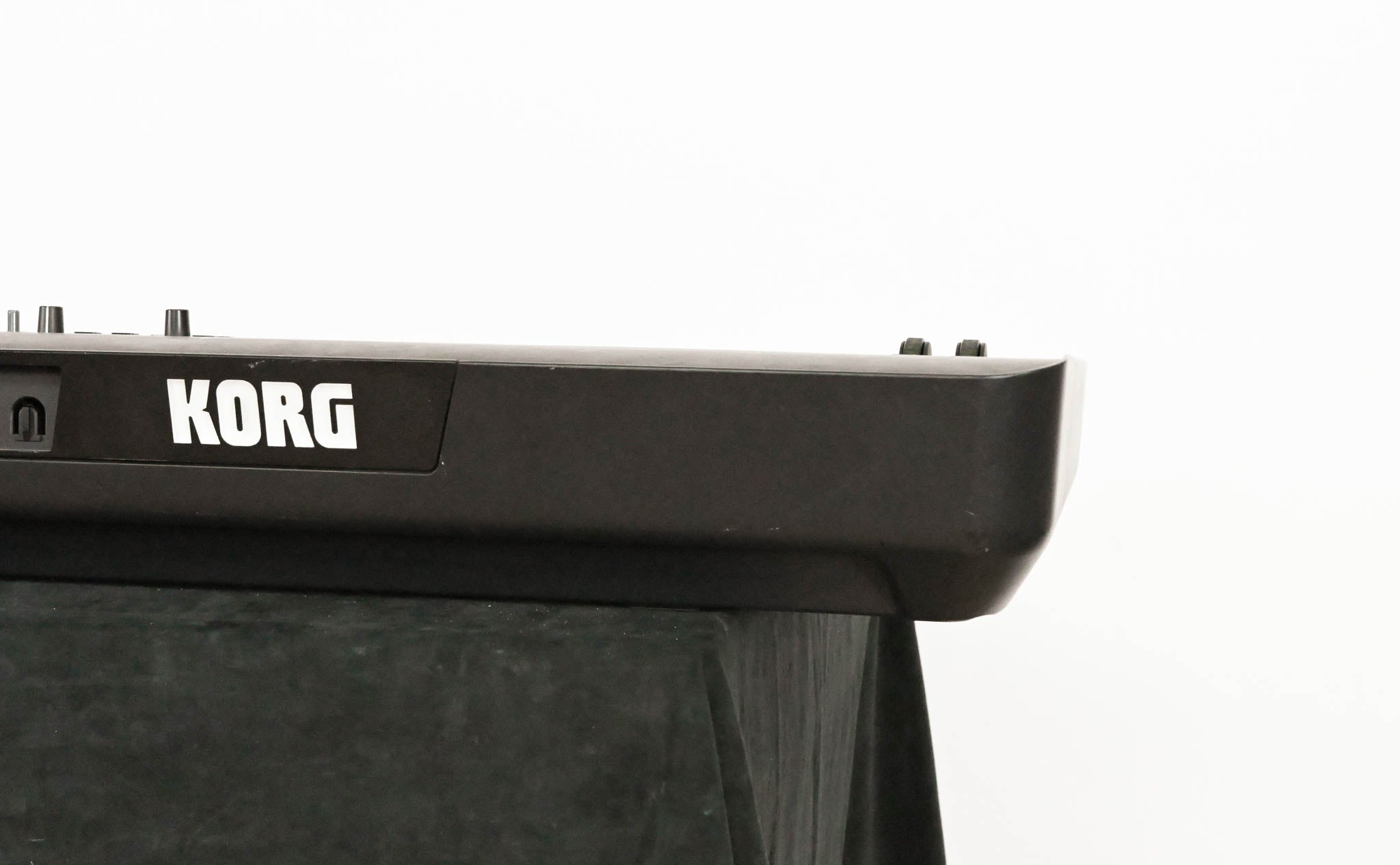 Korg Kross 2 88-Key Synthesizer Workstation