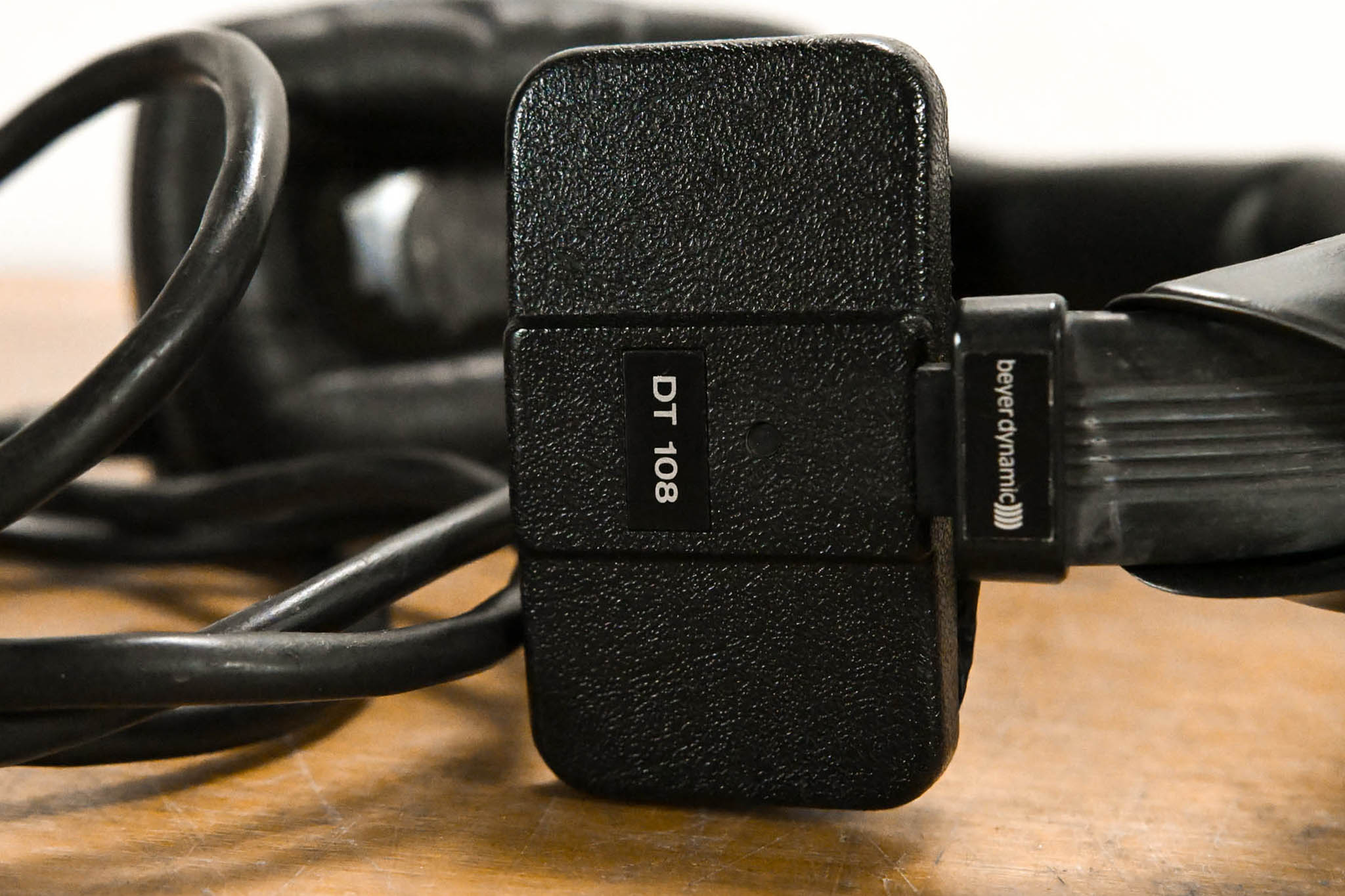 Beyerdynamic DT 108 Single-Ear Headset with Dynamic Microphone