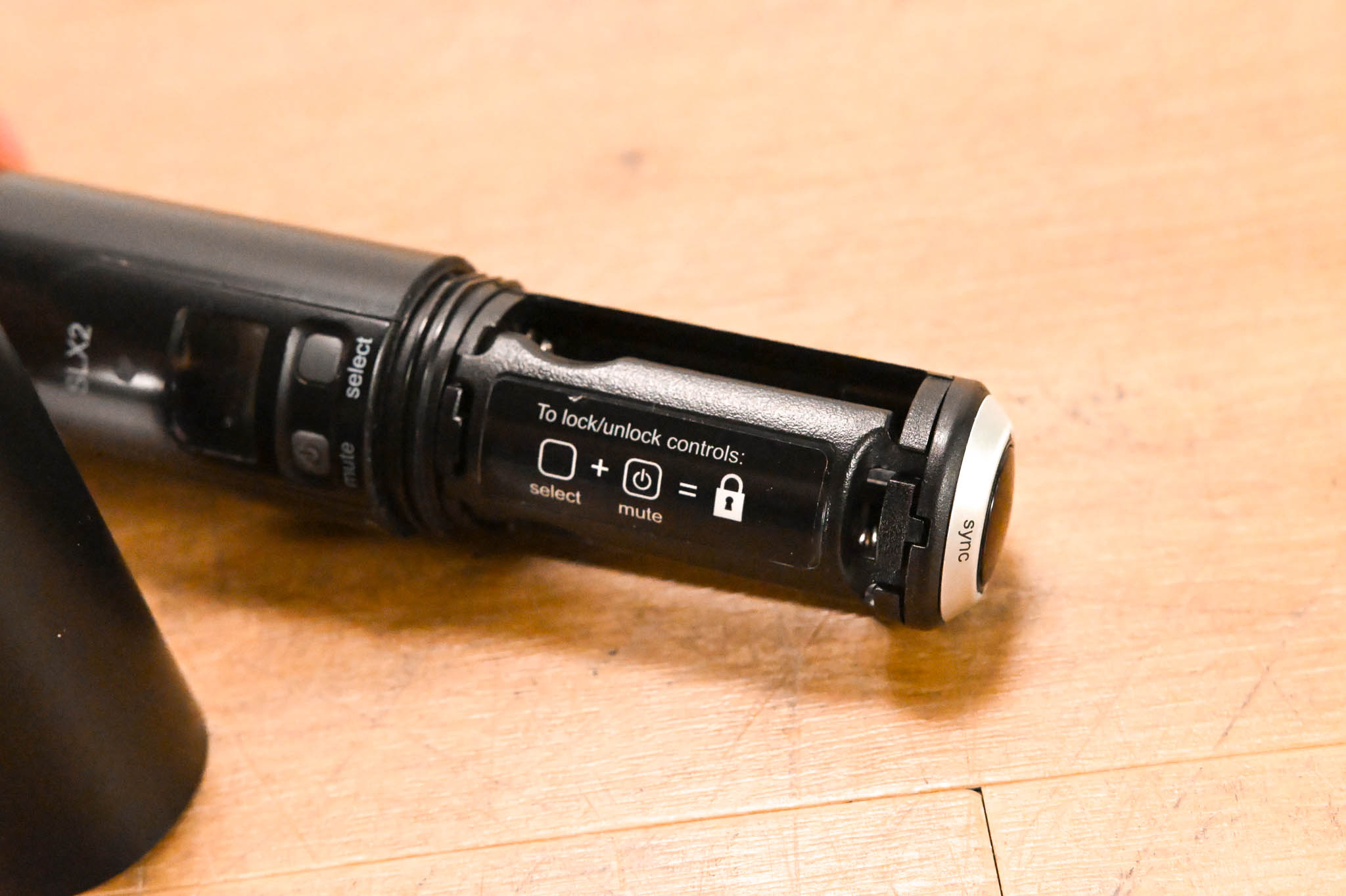 Shure SLX24/BETA58 Handheld Wireless System J3 572-596 MHz (NO PSU)