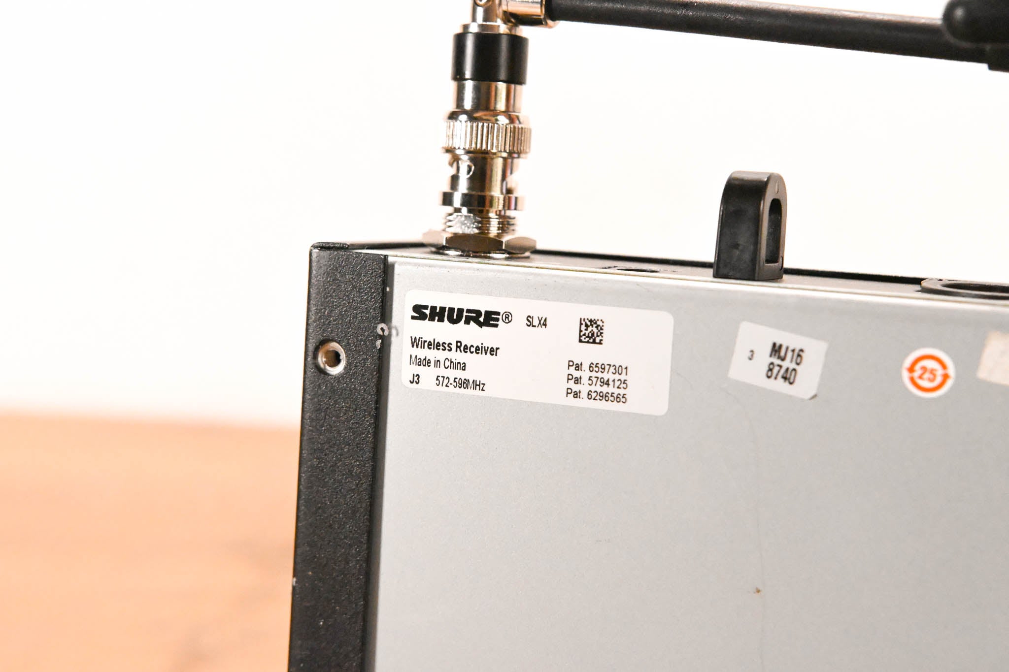 Shure SLX14 Bodypack Wireless System - J3 Band (NO POWER SUPPLY)
