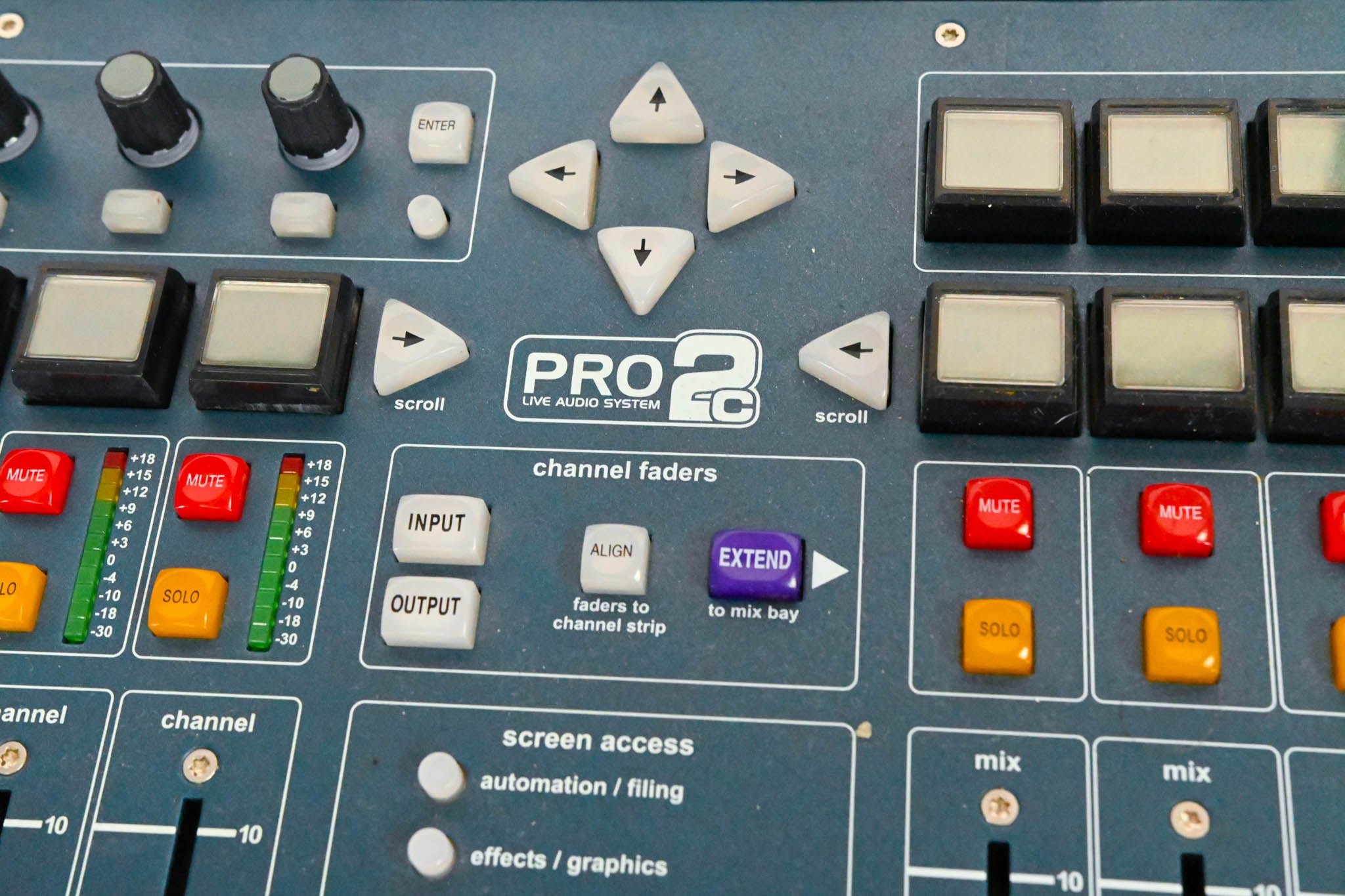 Midas PRO2C Live Digital Audio Mixing Console with Road Case