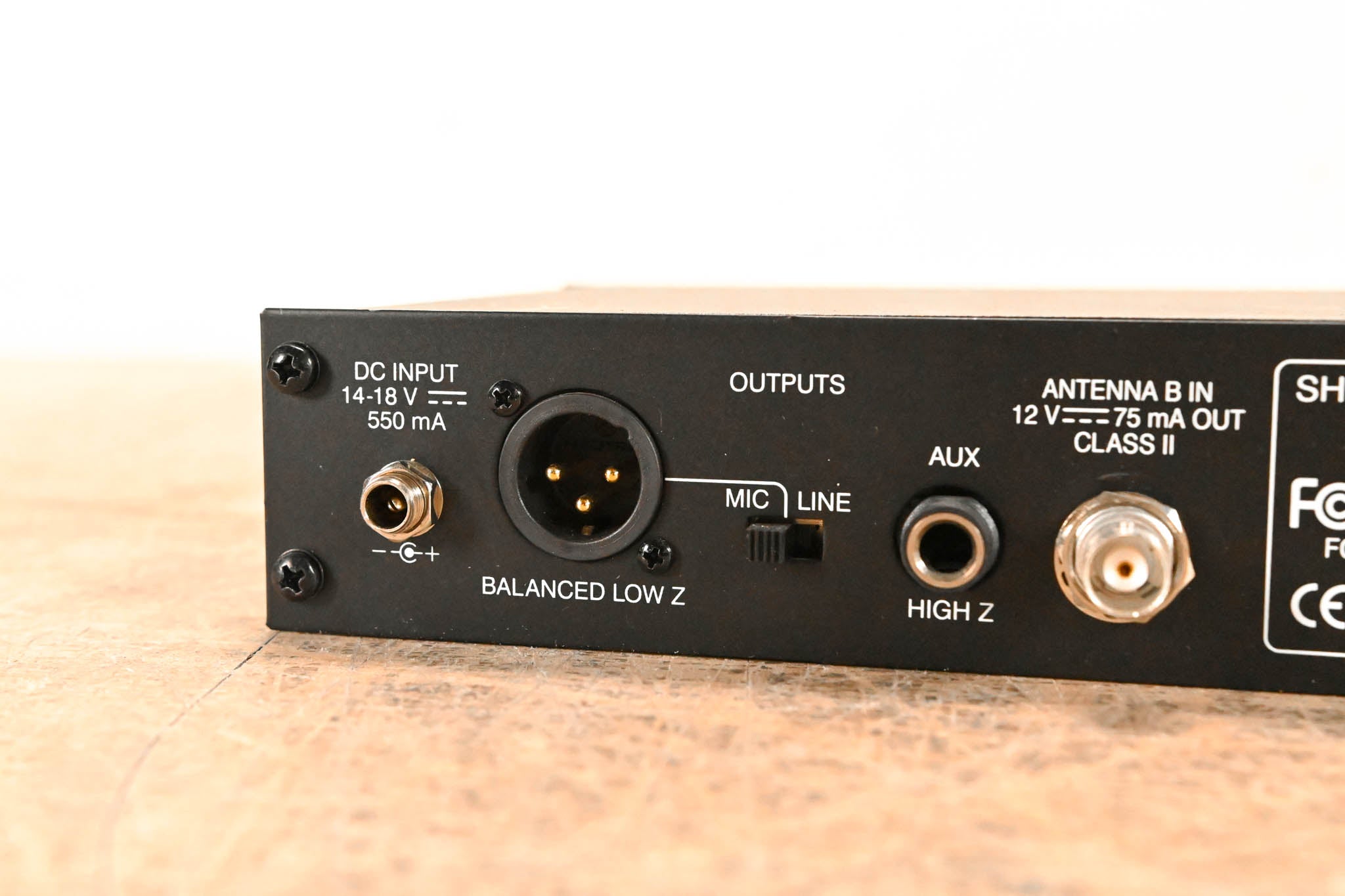 Shure ULXP14 Bodypack Wireless System - J1 Band: 554-590 MHz