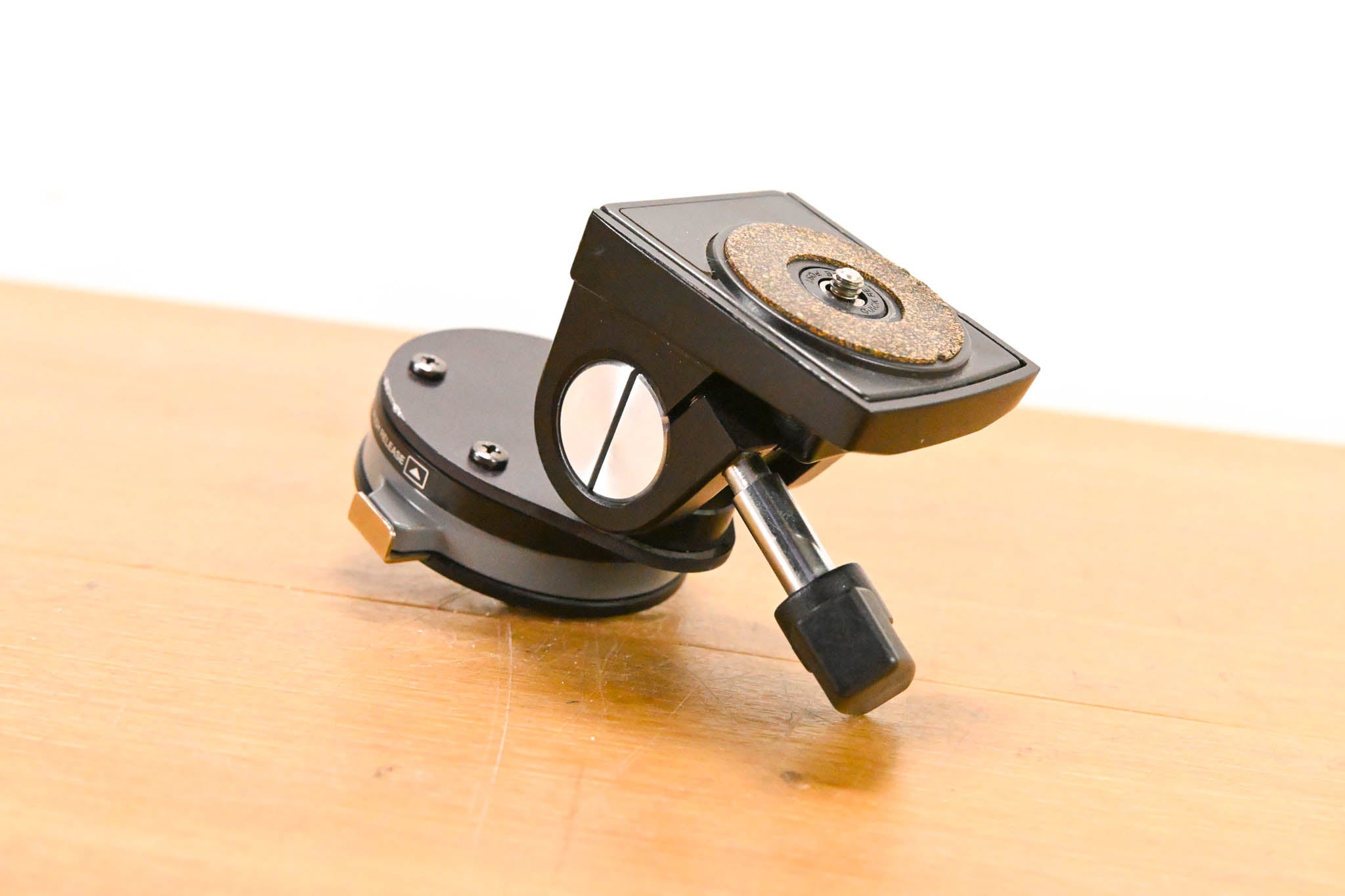 Hitachi AT-90 Studio Viewfinder Mount