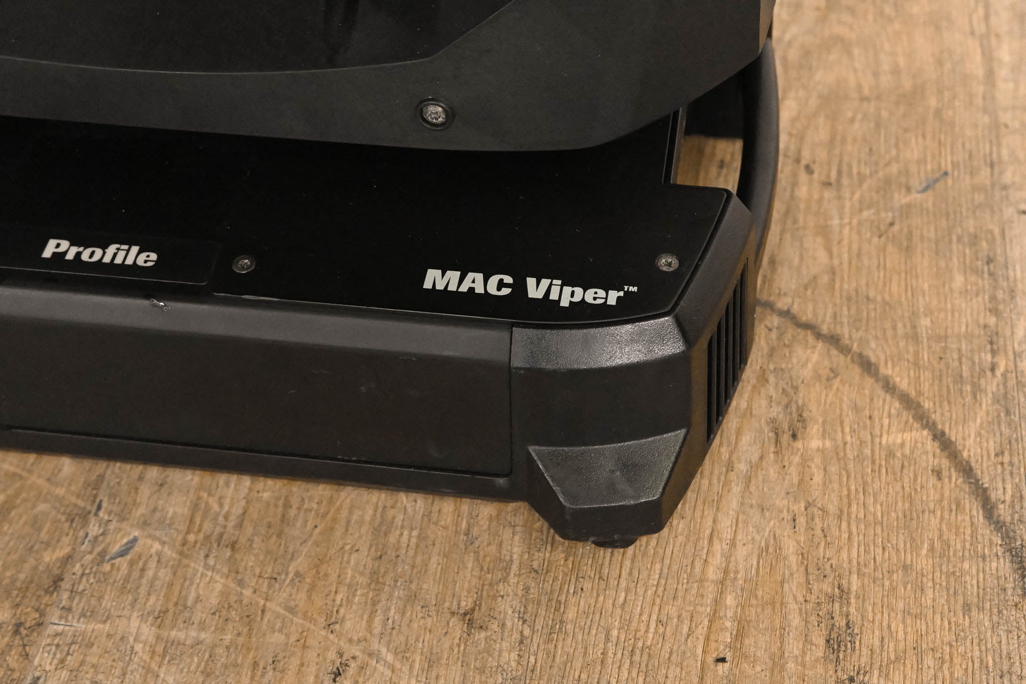 Martin MAC Viper Profile High Output Discharge-Based Moving Light
