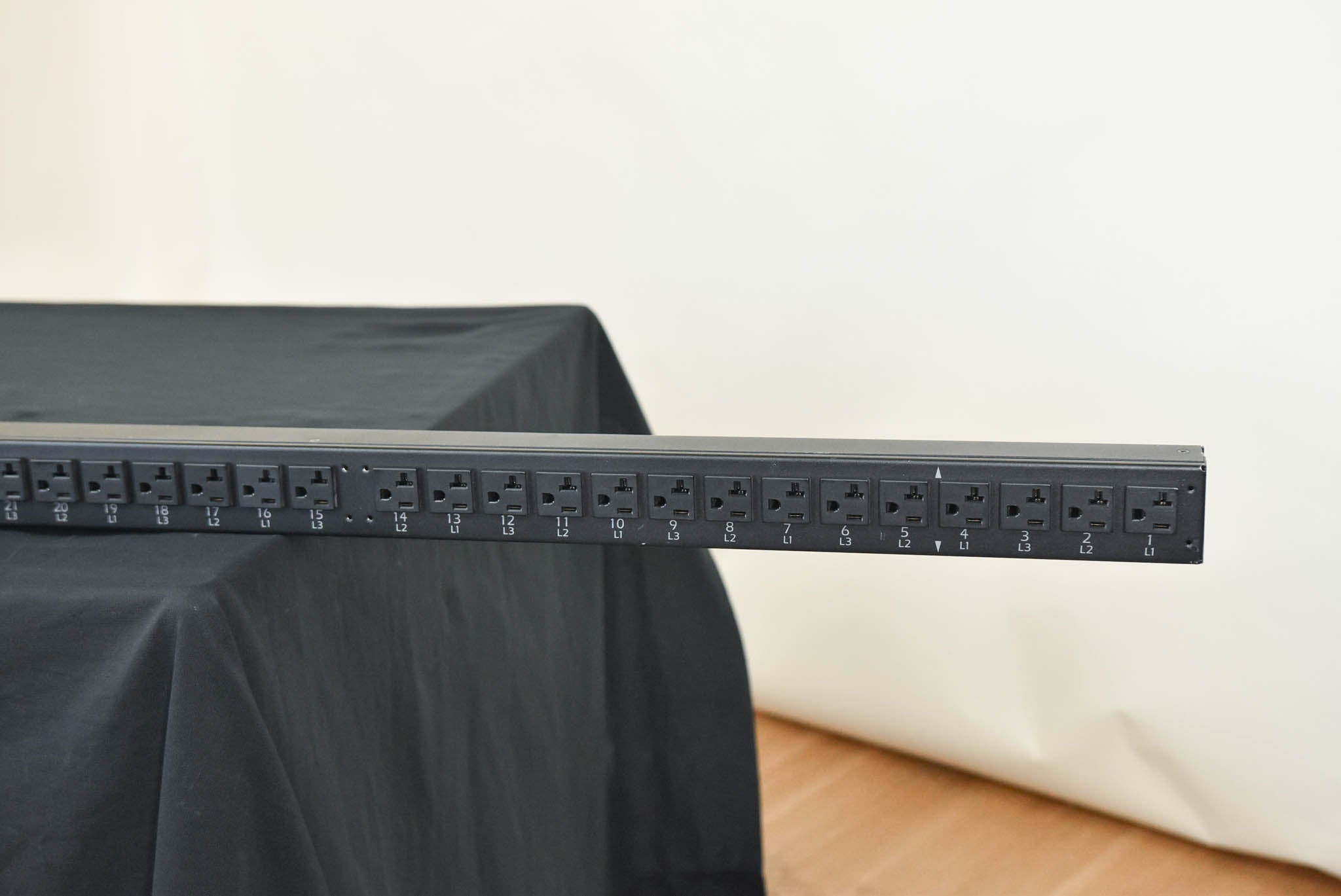APC AP7862 Metered Rack PDU