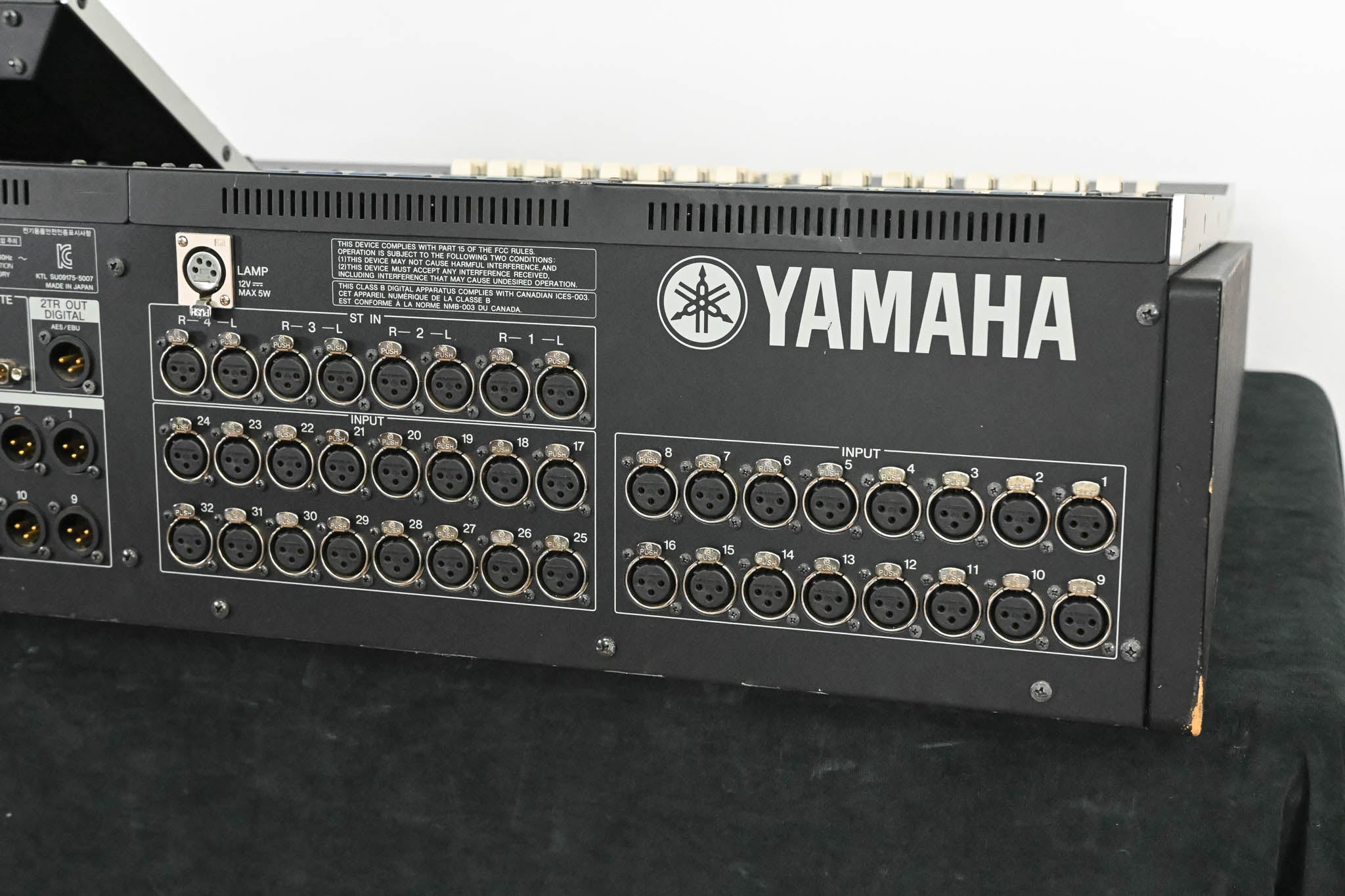Yamaha M7CL-32 32-Channel Digital Audio Mixing Console CG01KBF