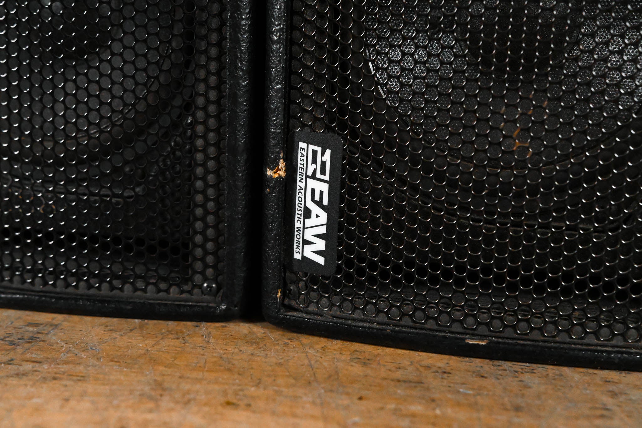 EAW UB52 Two-Way Full-Range Loudspeaker (PAIR)