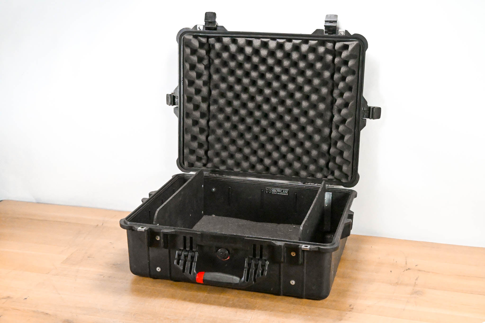 Pelican 1600 Protector Case