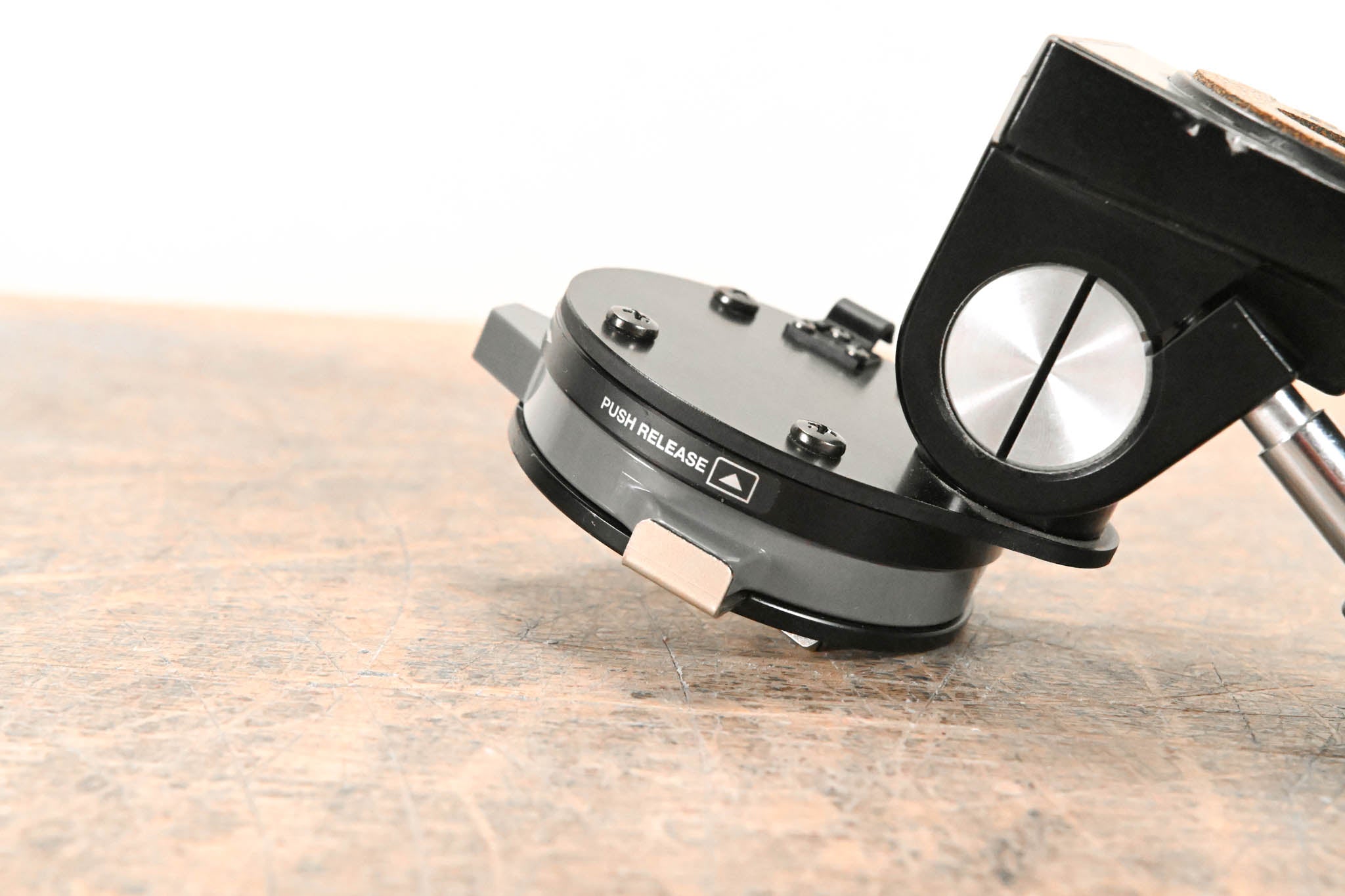 Hitachi AT-90 Studio Viewfinder Mount