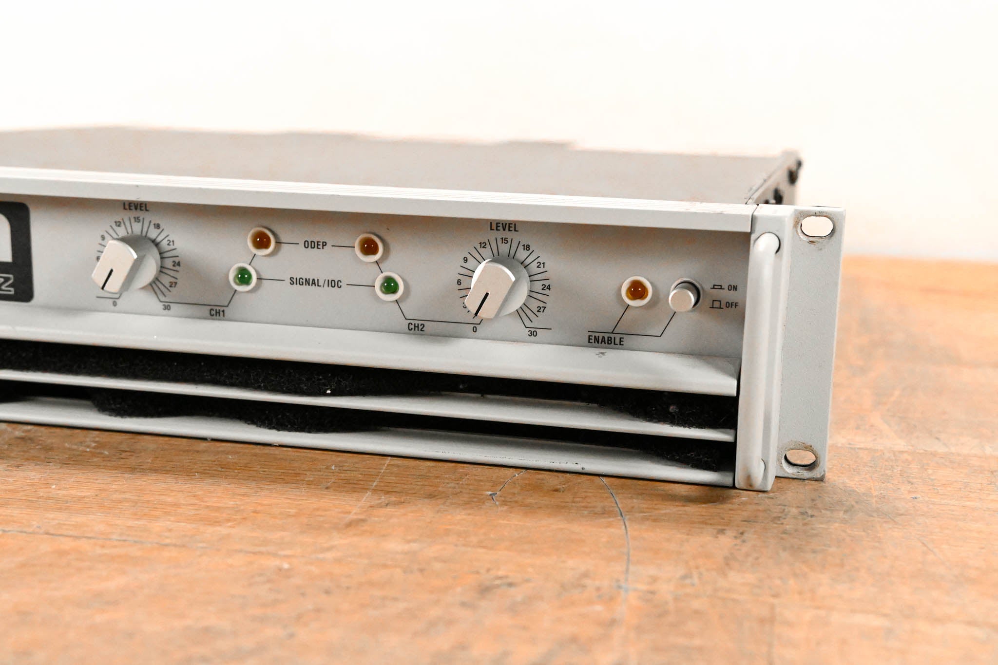 Crown Macro-Tech 3600VZ 2-Channel Power Amplifier