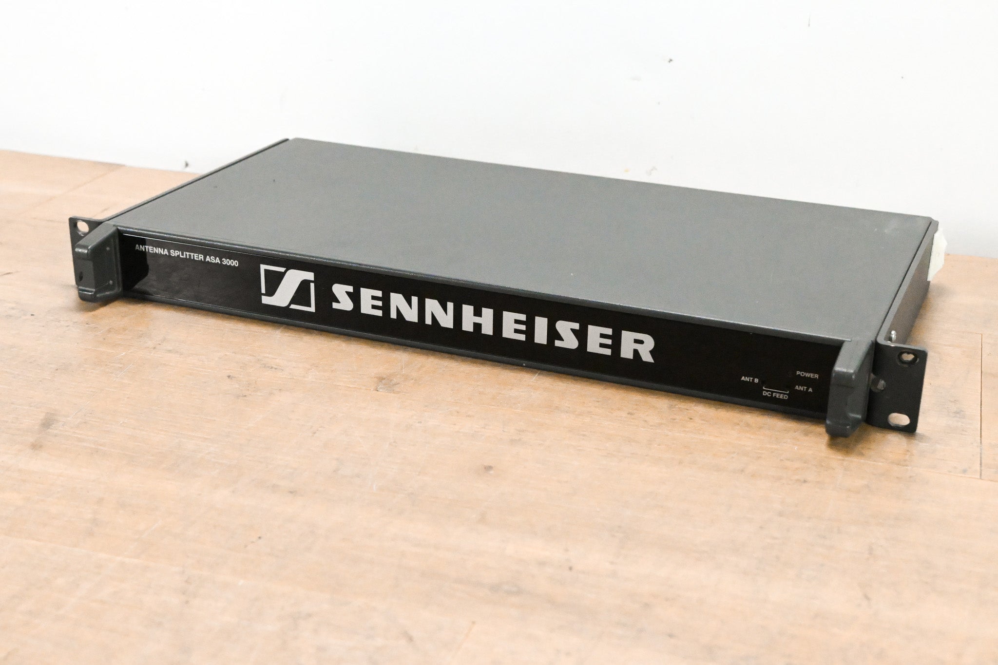 Sennheiser ASA 3000 Active Antenna Splitter