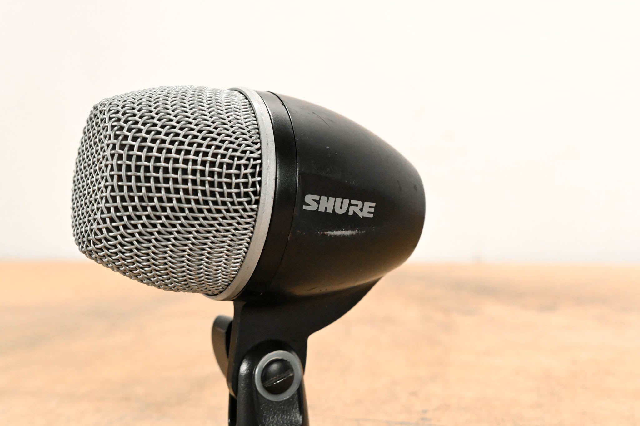 Shure PG52 Cardioid Dynamic Kick Drum Microphone