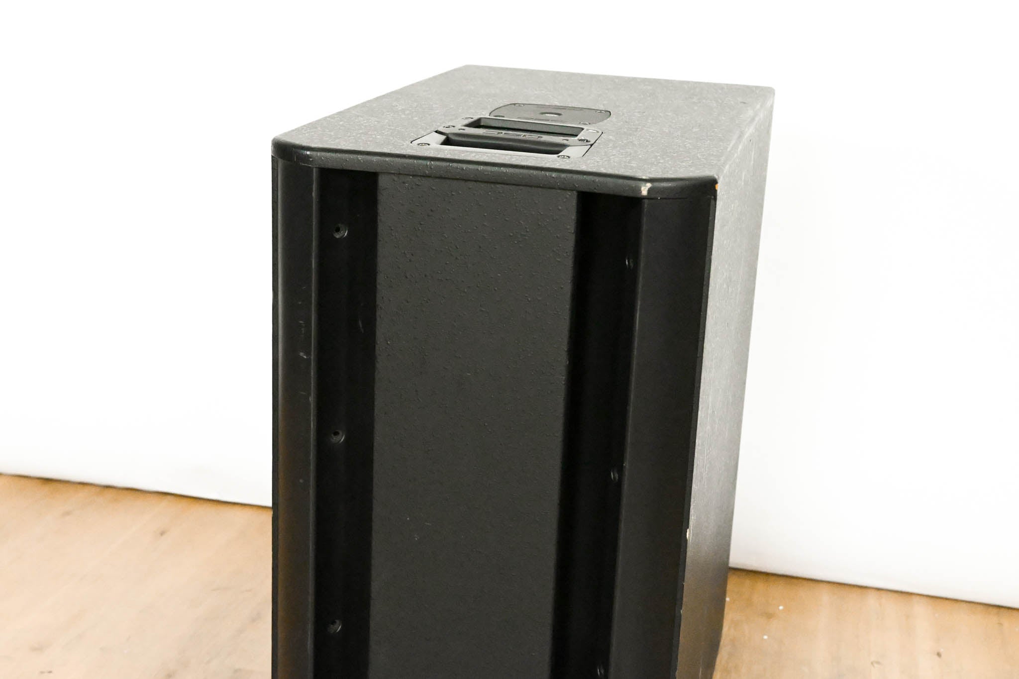 QSC KSub 1000W Dual 12" Powered Subwoofer