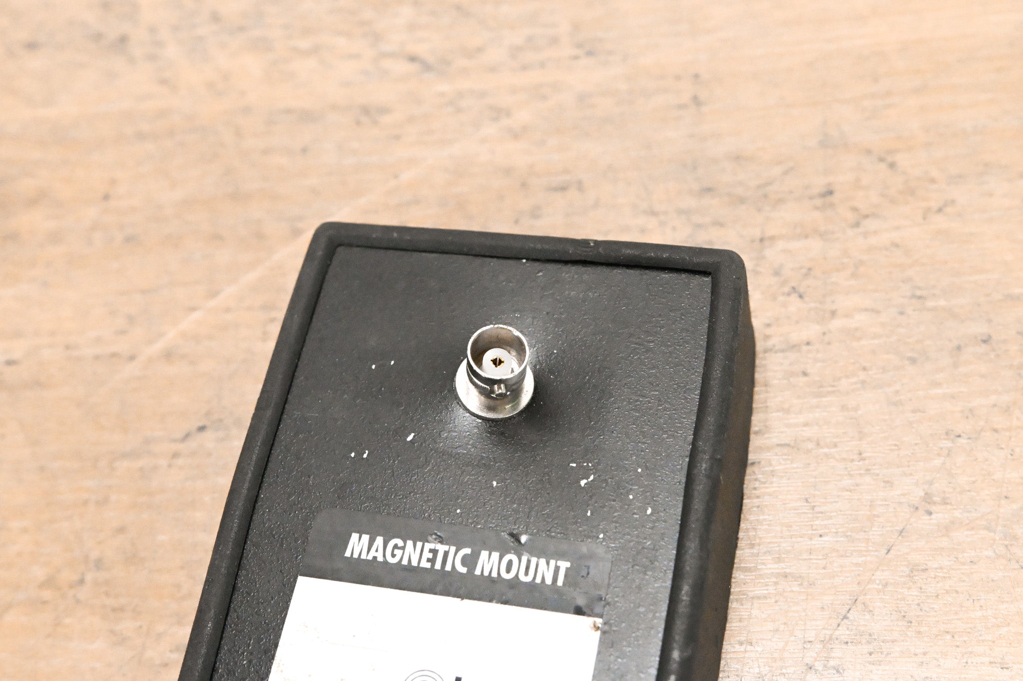 Larsen BNC-BNC Magnet Mount