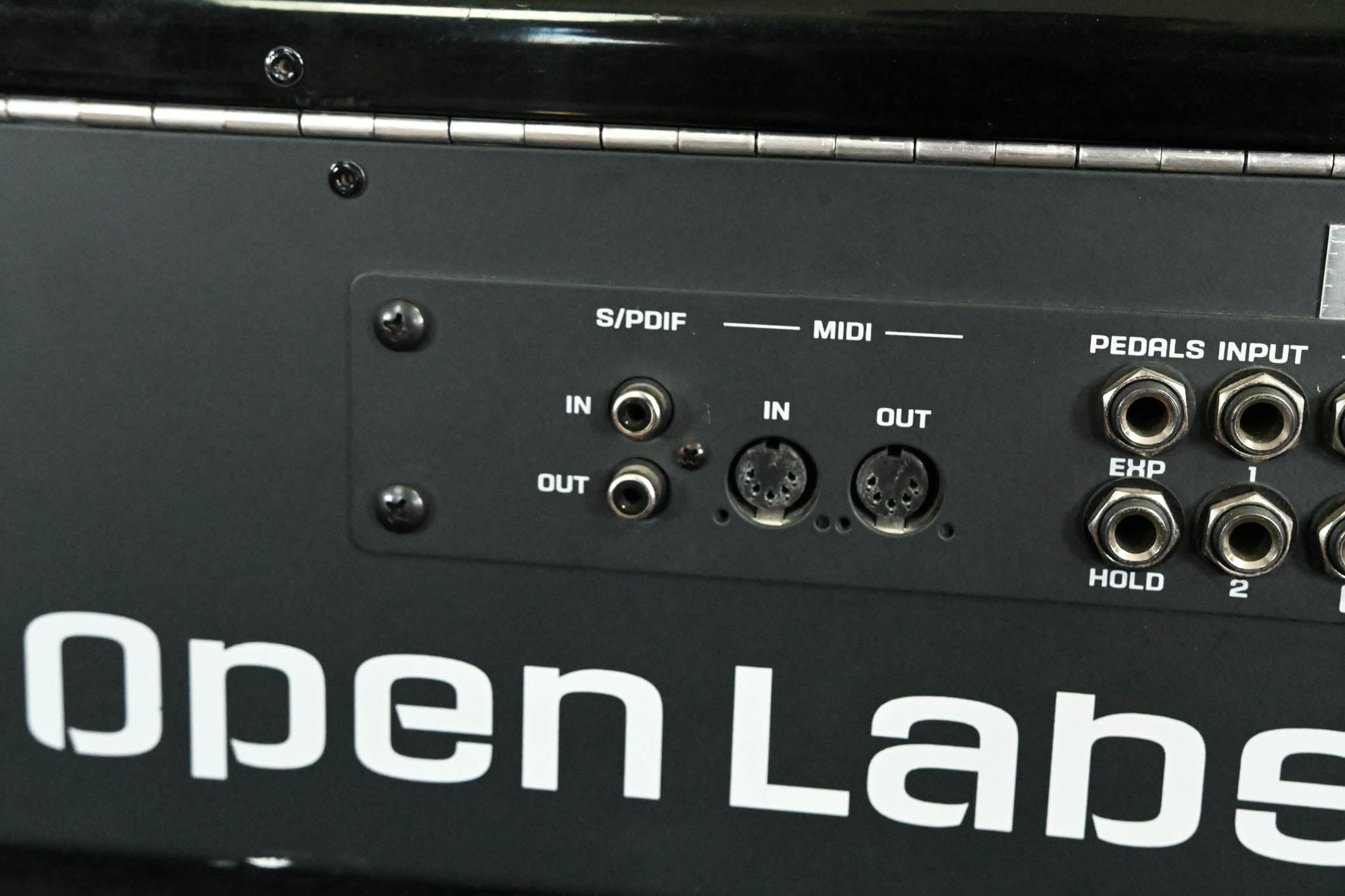 Open Labs MIKO LXD Portable 37-Key Keyboard Workstation w/ Road Case