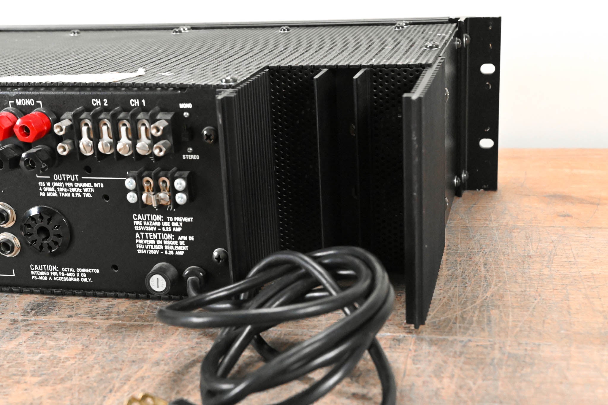 Crown PS-200 2-Channel Power Amplifier