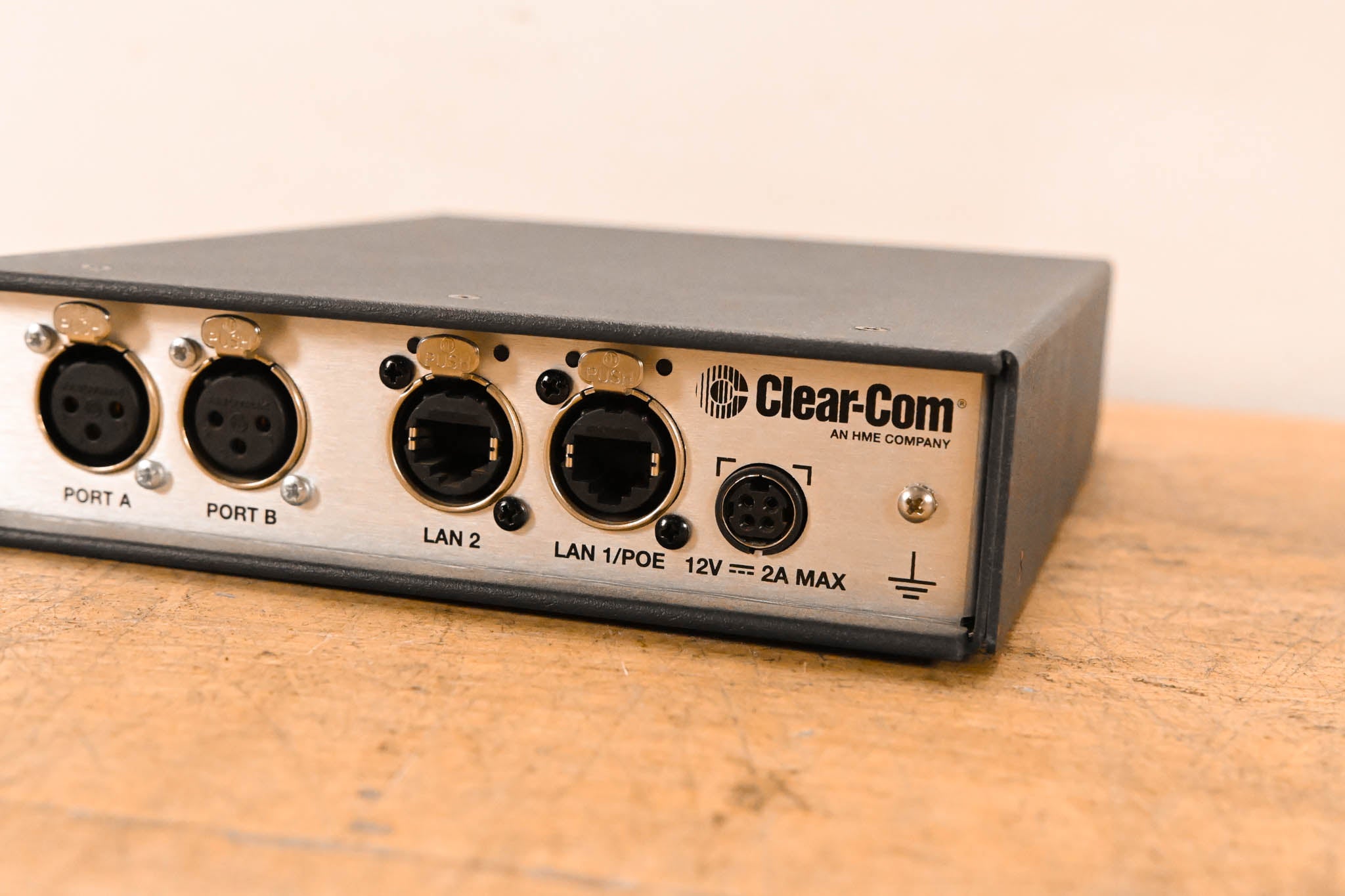 Clear-Com LQ-2W2 Compact 2-Port Partyline IP Interface (NO POWER SUPPLY)
