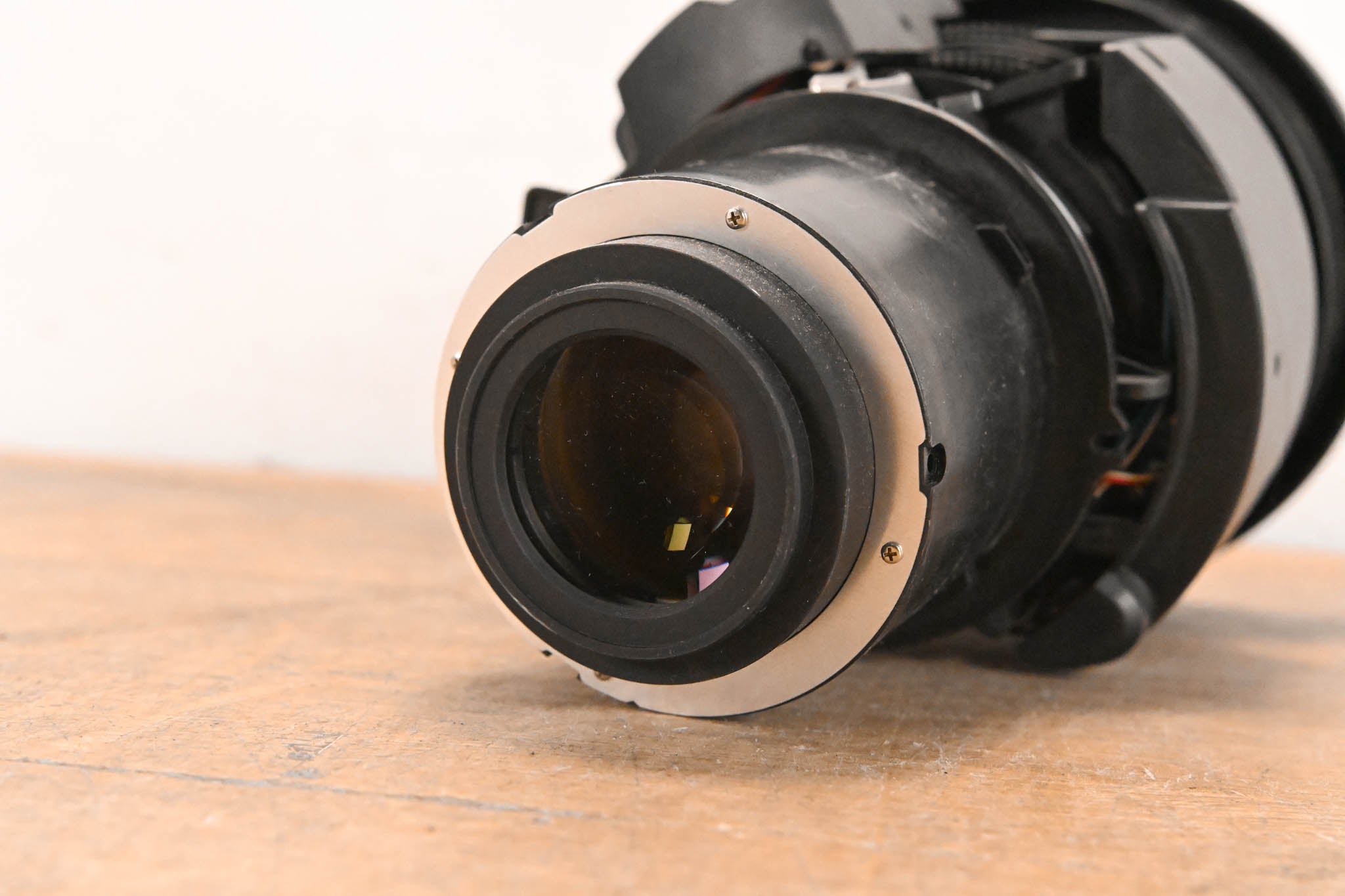 Epson ELPLU03 Wide Short Throw Zoom Lens #1