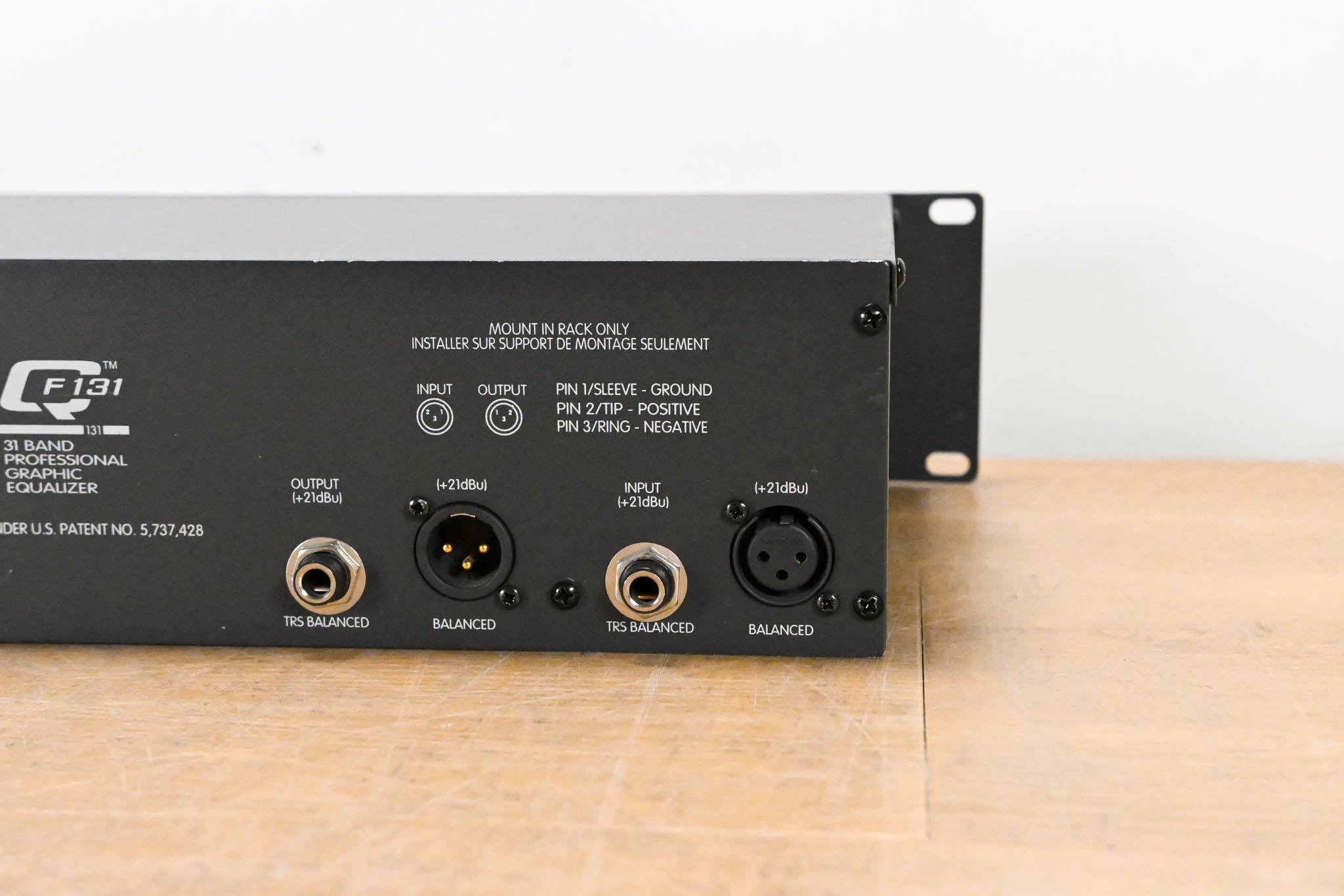 Peavey QF 131 31-Band Graphic Equalizer