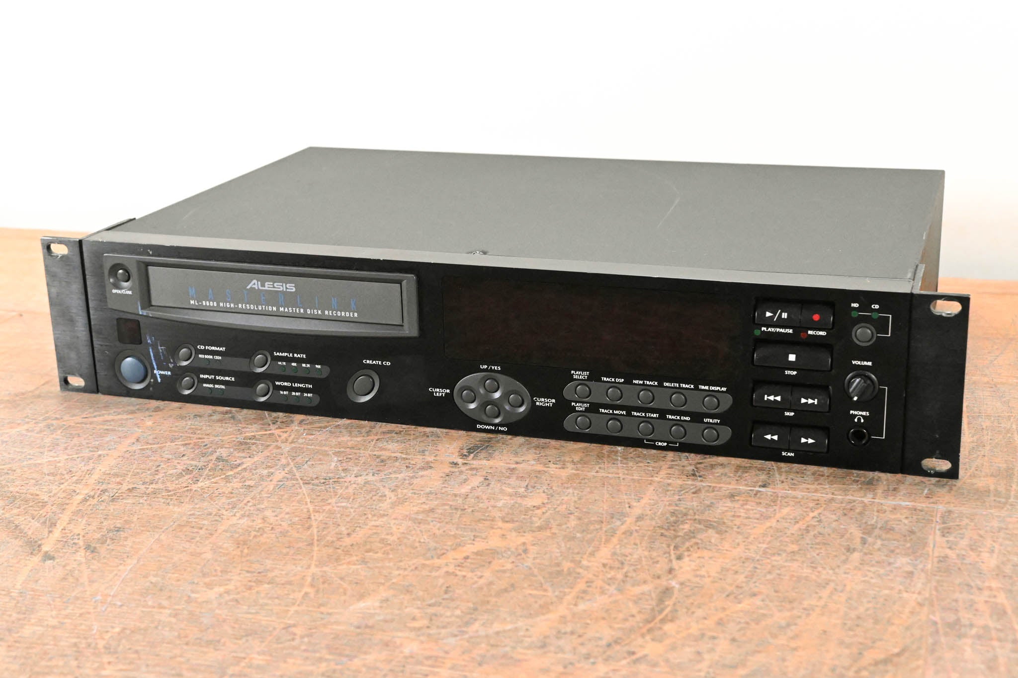 Alesis Masterlink ML-9600 Two-Track High-Resolution Master Disk Recorder