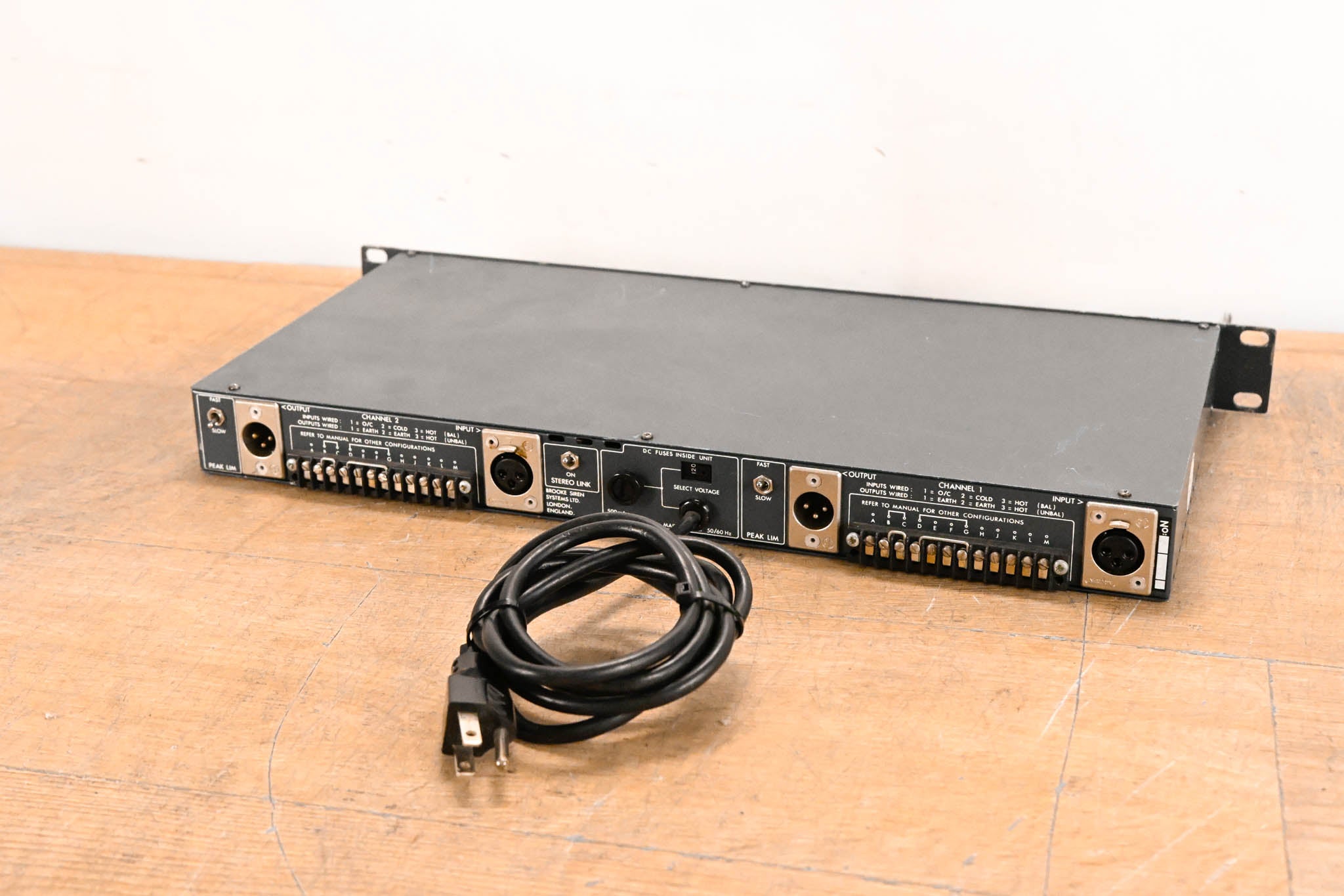 BSS DPR-402 Two-Channel Compressor/Limiter/De-Esser