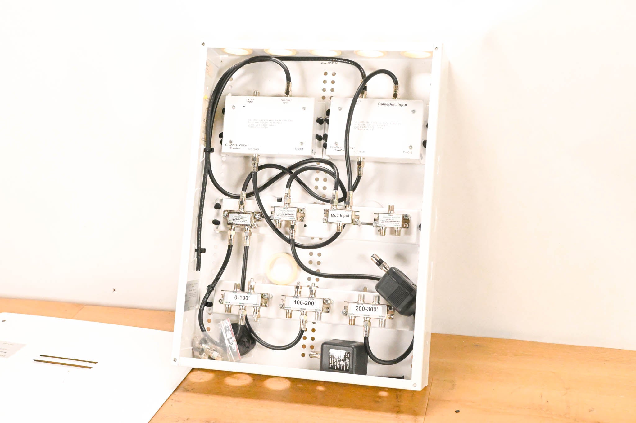 Channel Vision DP-3/12-II Amplified RF Coax Distribution Panel
