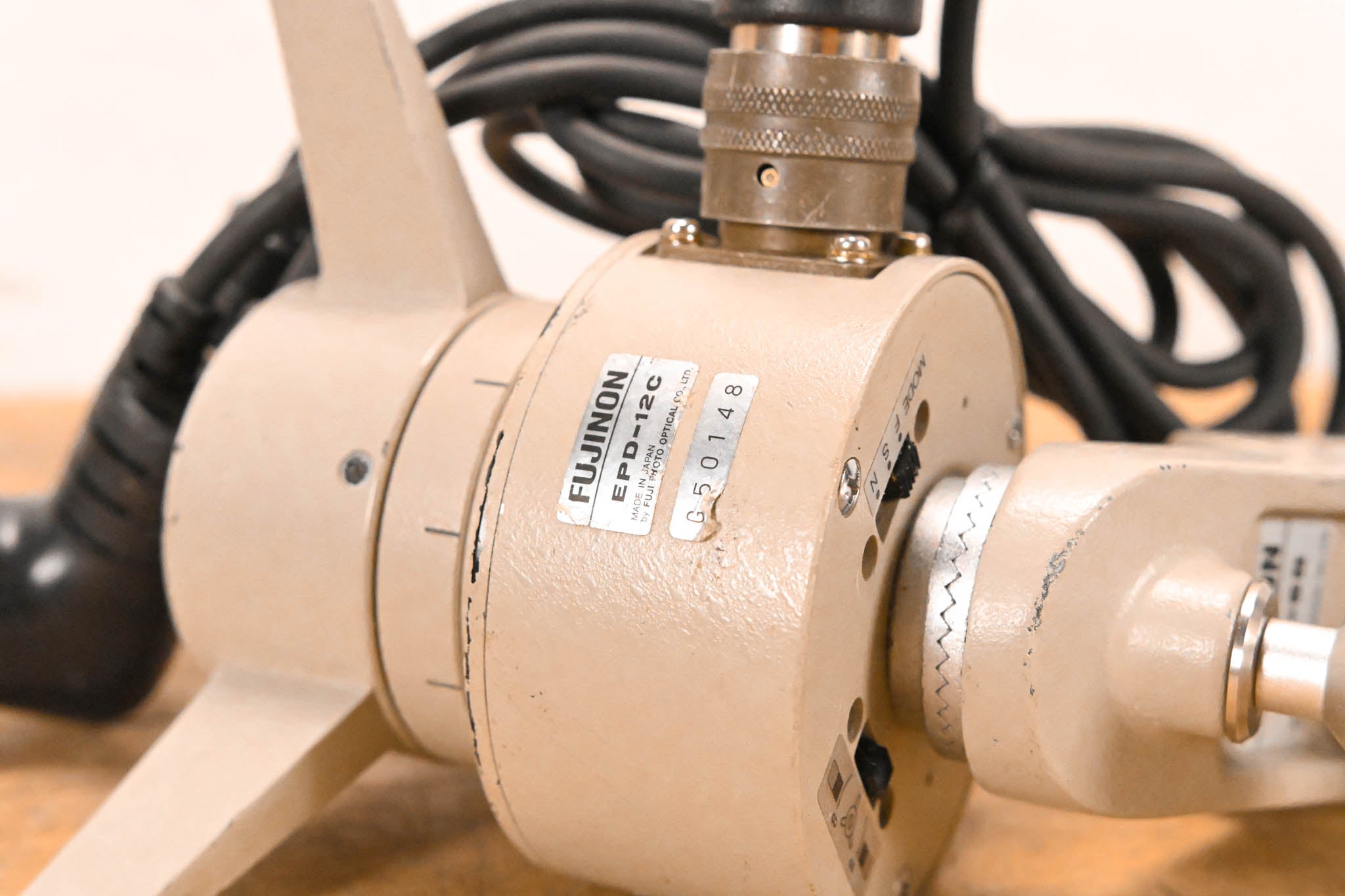 Fujinon EPD-12C Focus Controller with MCA-6B Clamp