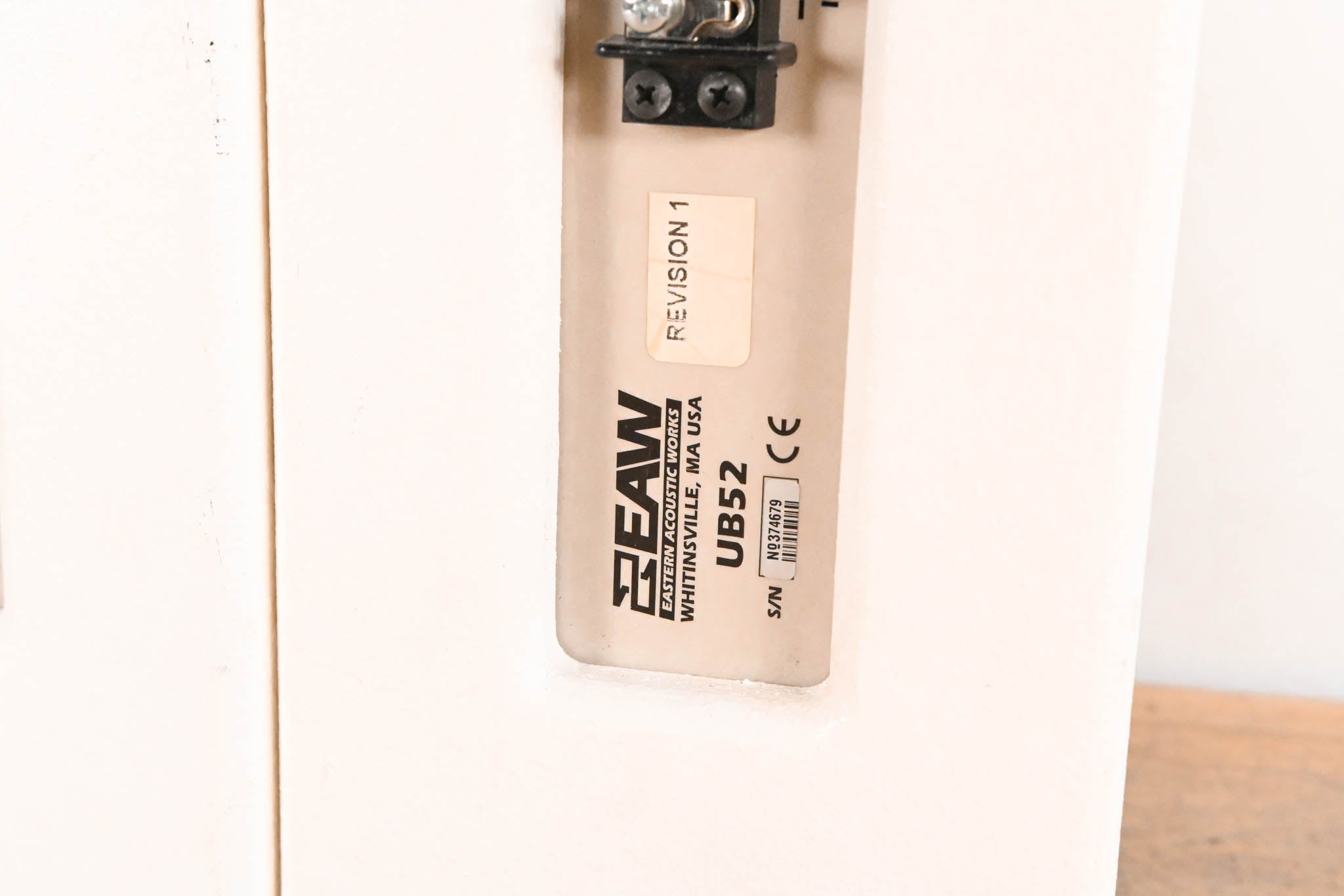 EAW UB52 Two-Way Full-Range Loudspeaker - White (PAIR)