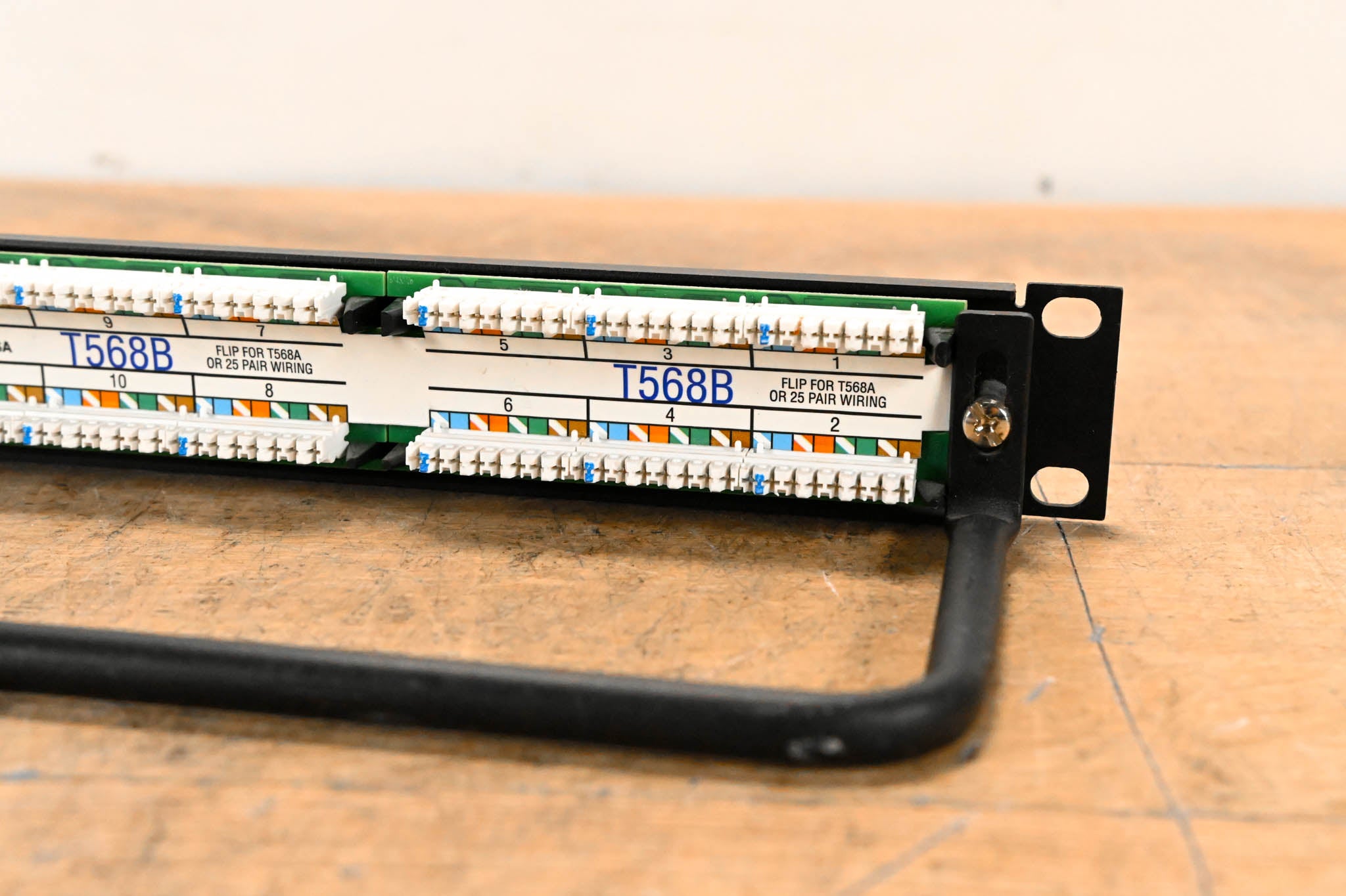 Leviton eXtreme 6+ 24-Port  Cat 6 Universal Patch Panel