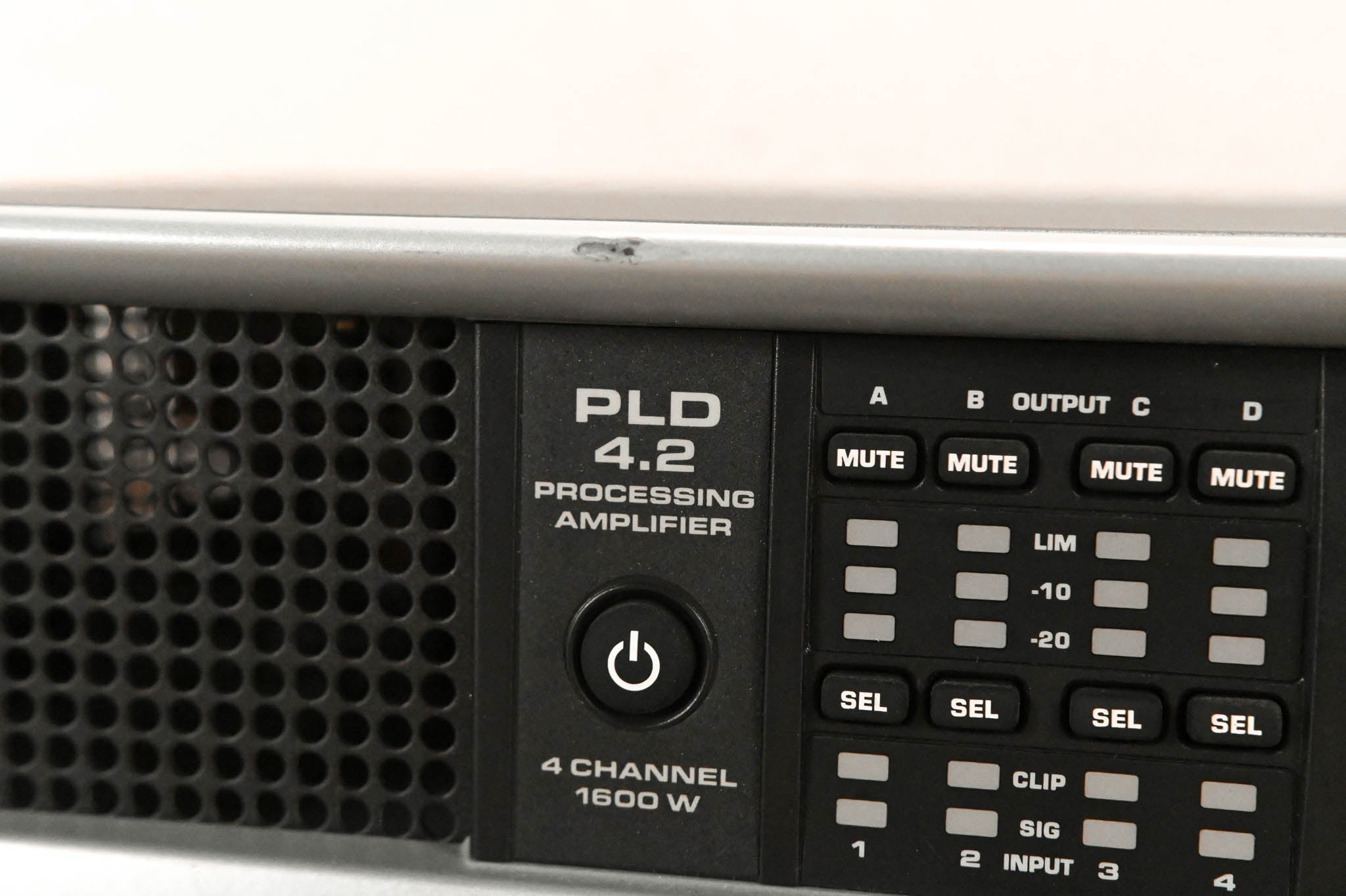 QSC PLD4.2 Four-Channel Power Amplifier with DSP CG01SUY